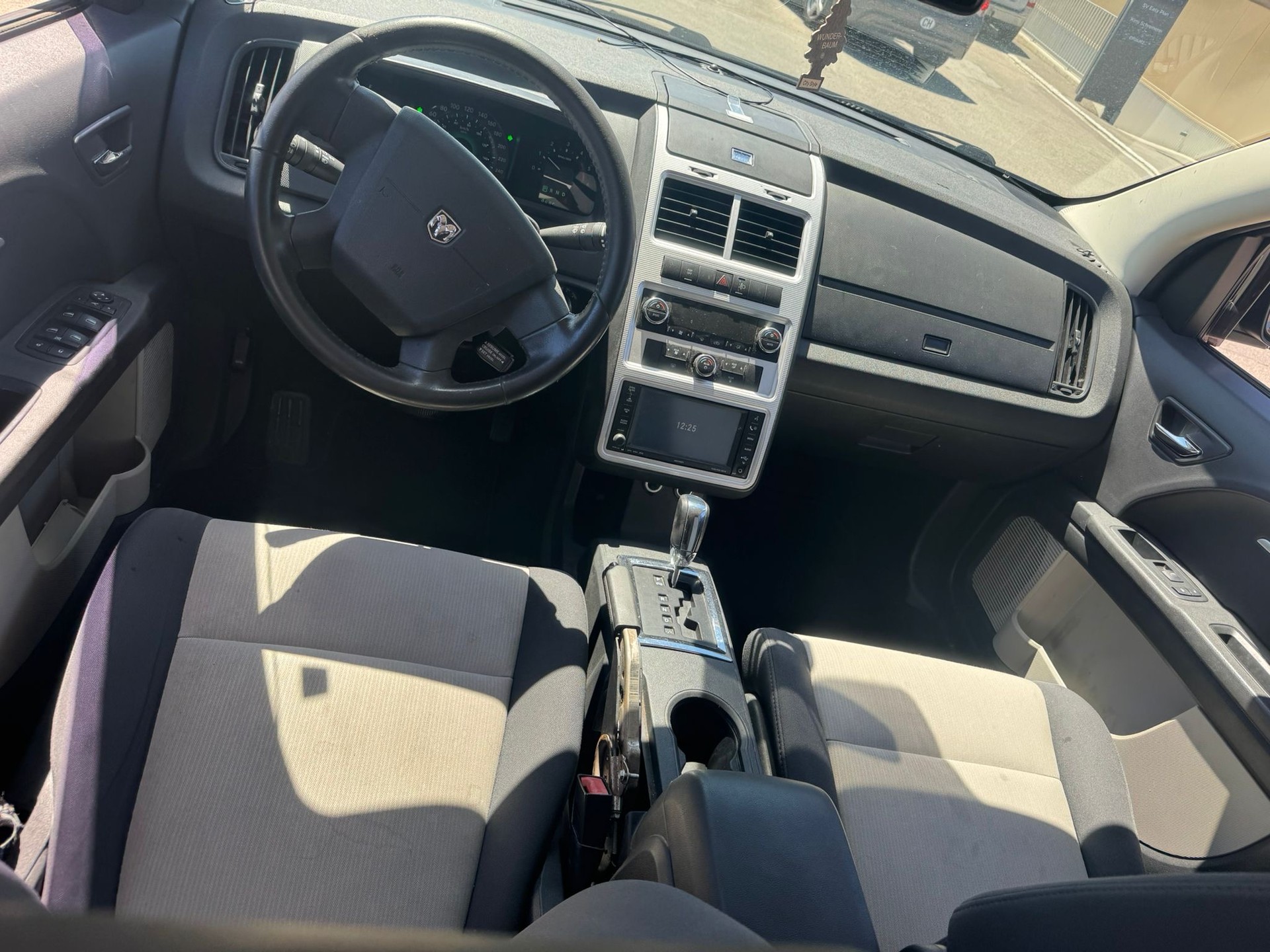 DODGE Journey 2.0 CRD SXT Automatic-image-6