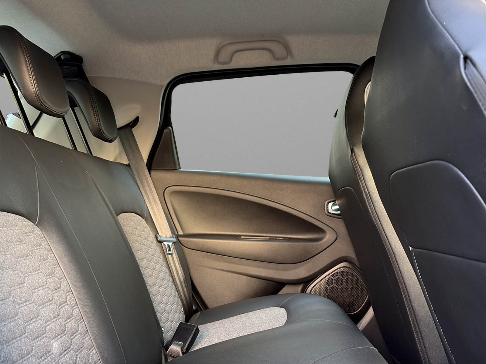 RENAULT Zoe Intens R135 (incl. Batterie)-image-10