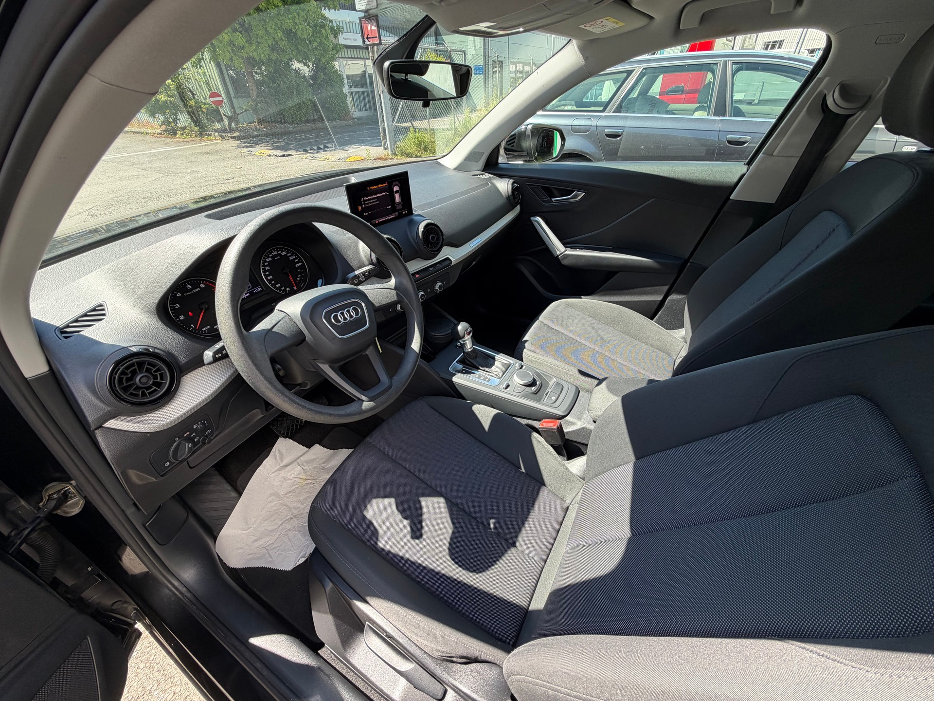 AUDI Q2 35 TFSI S-tronic-image-12