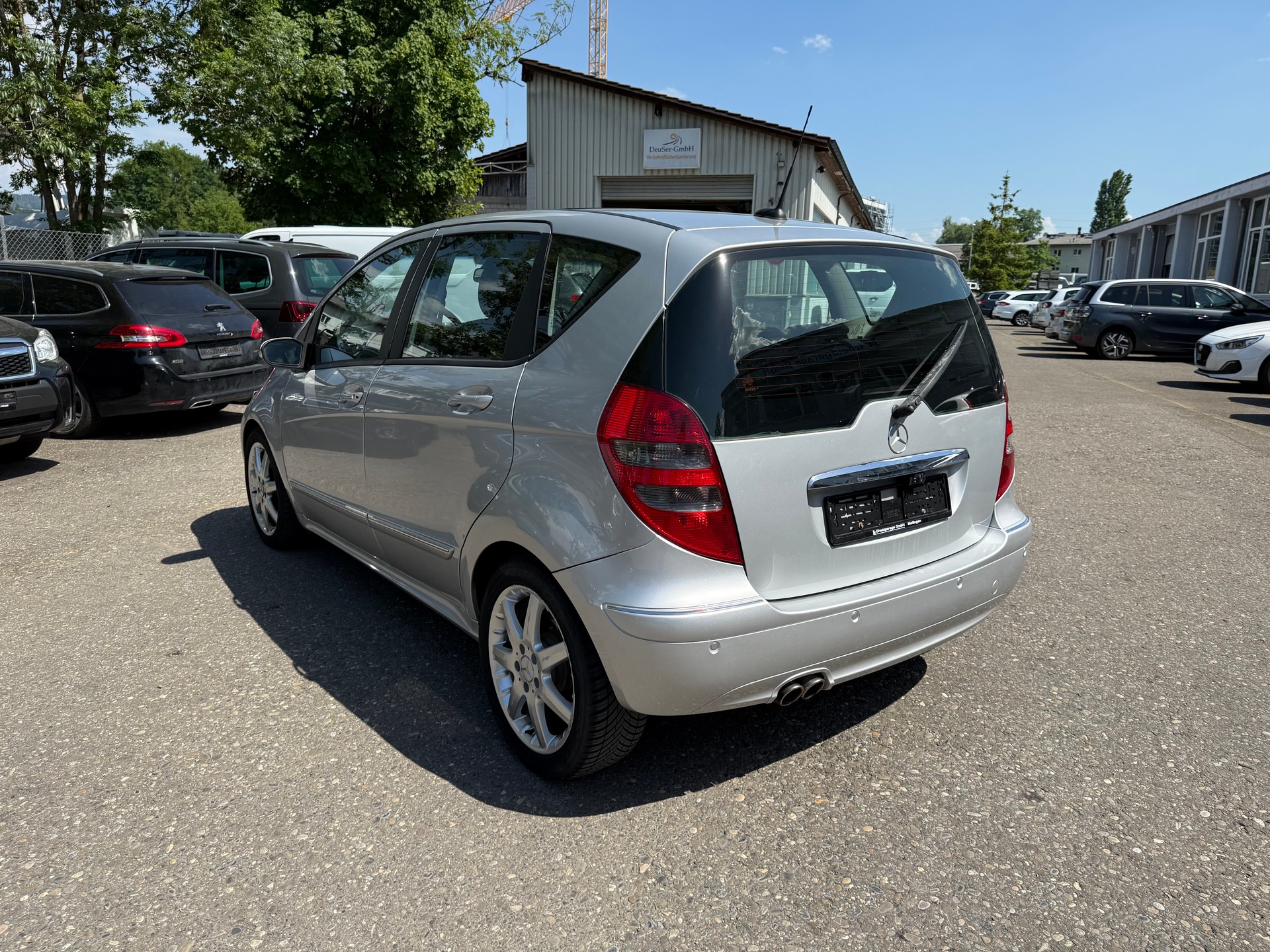MERCEDES-BENZ A 200 T Avantgarde-showroom-element-3