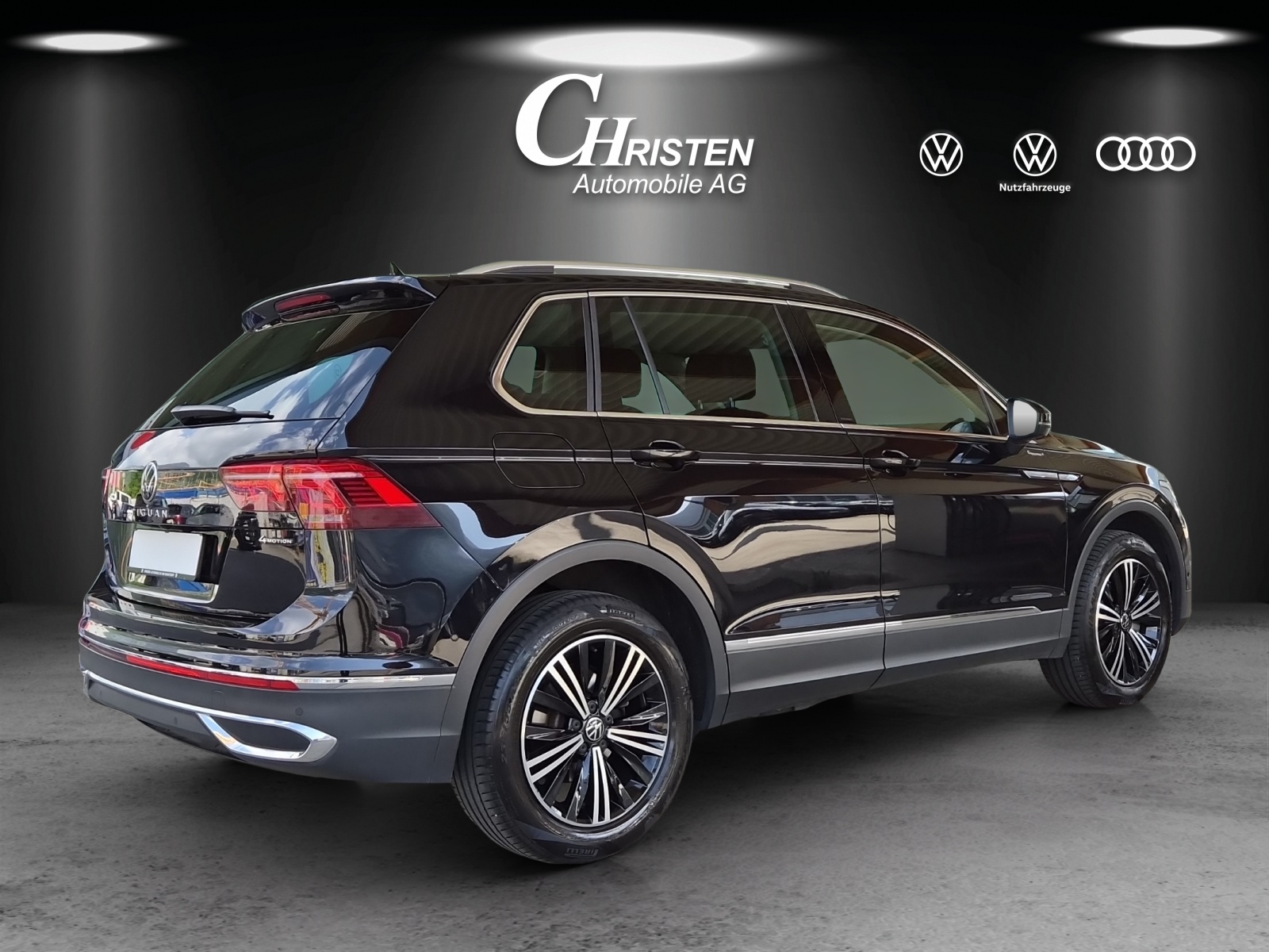 VW Tiguan 2.0TSI Elegance 4Motion DSG-image-5