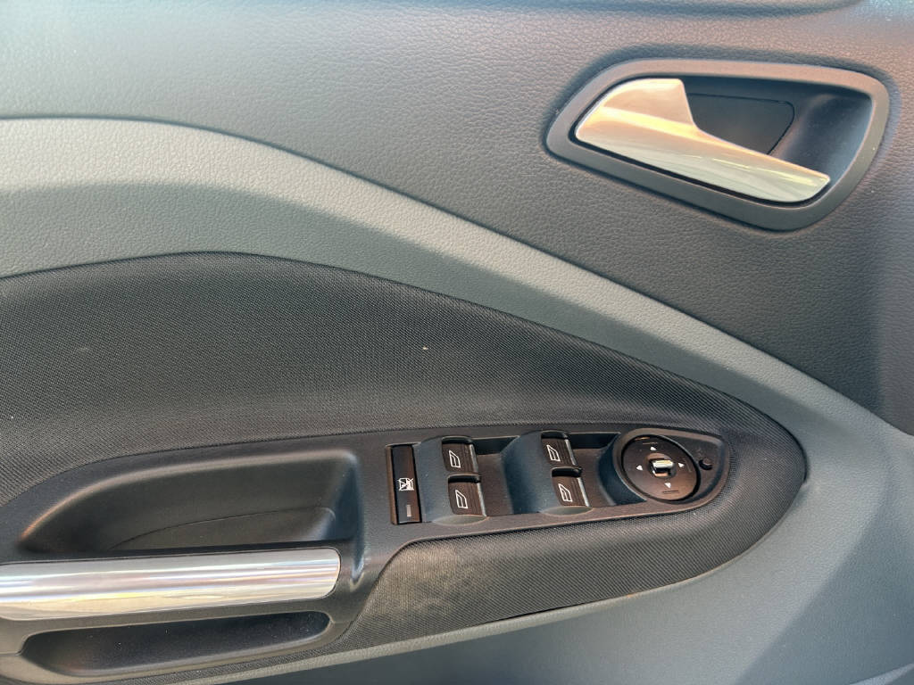 FORD C-Max 2.0 TDCi 115 Carving-image-9