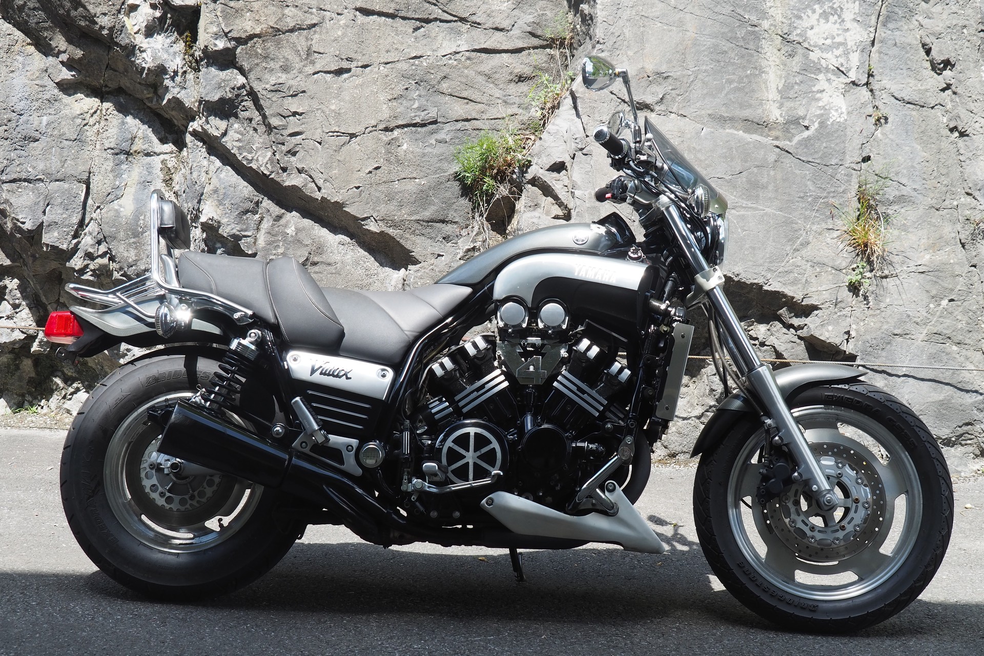 YAMAHA V-Max VMX 1200 Final Edition-image-2