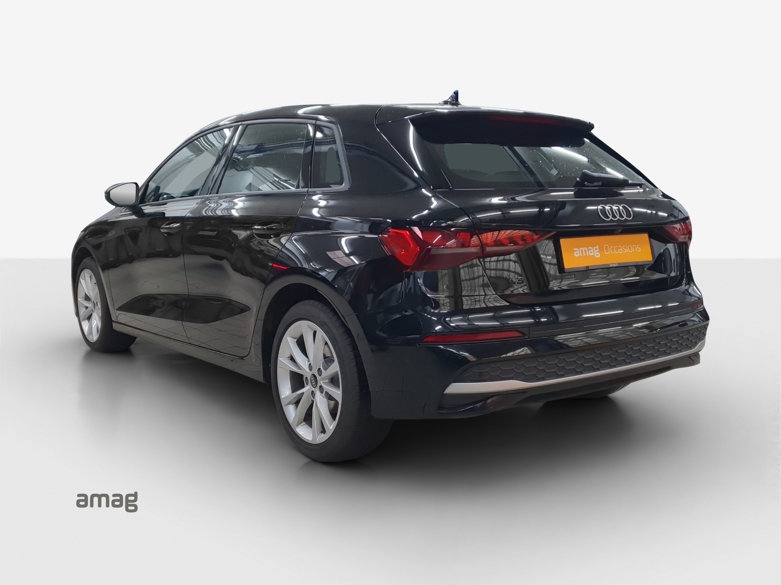AUDI A3 Sportback TFSI 110 kW Attraction S tronic-showroom-element-2