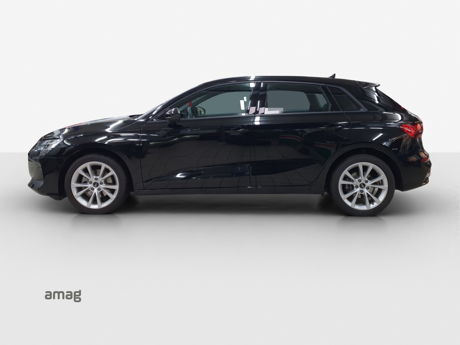 AUDI A3 Sportback TFSI 110 kW Attraction S tronic-showroom-element-1