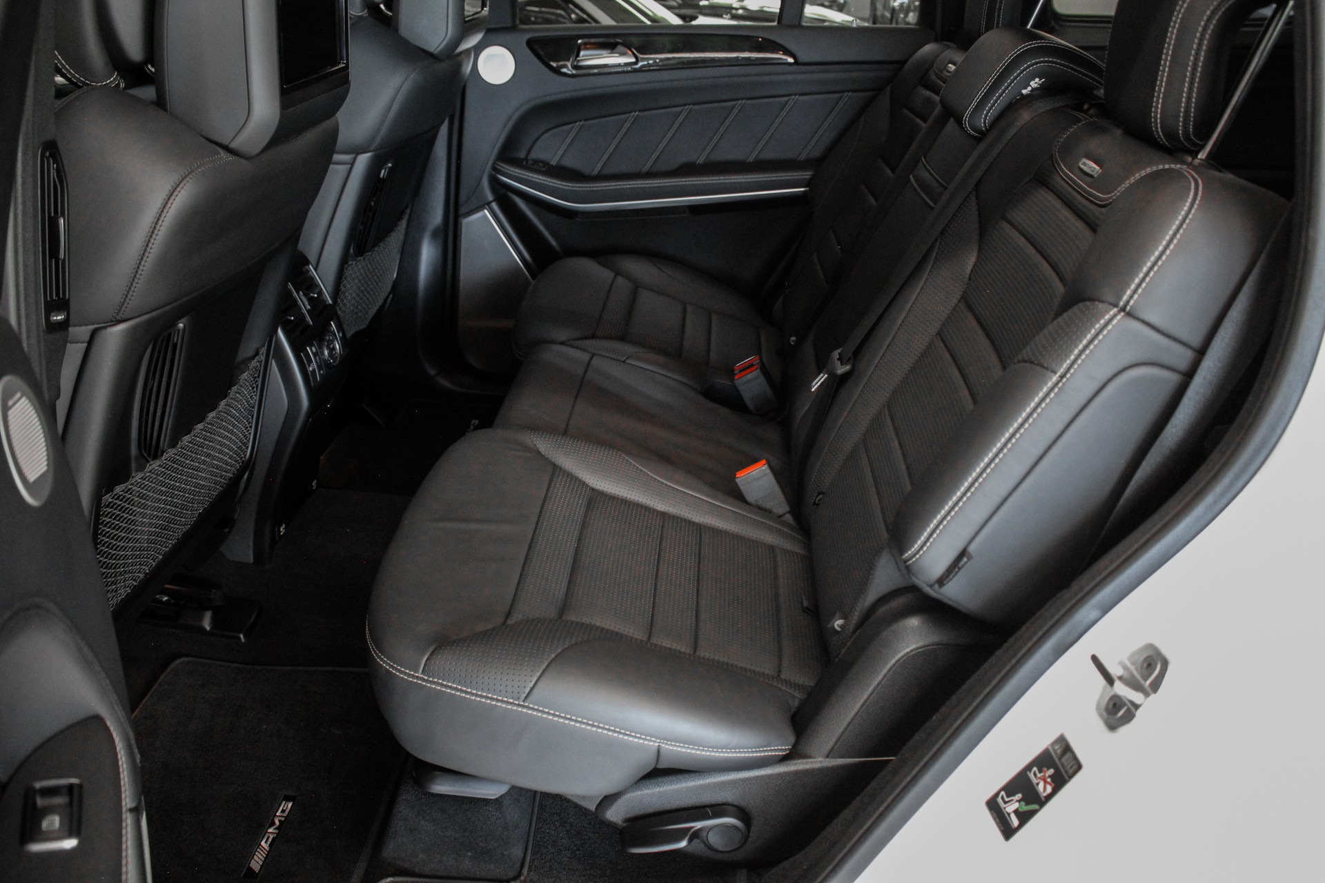 MERCEDES-BENZ GLS 63 AMG 4Matic Speedshift Plus 7G-Tronic-image-15