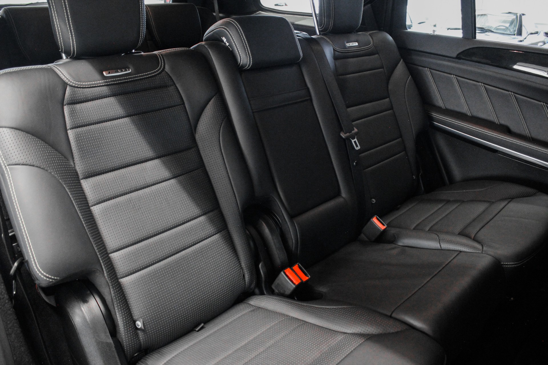 MERCEDES-BENZ GLS 63 AMG 4Matic Speedshift Plus 7G-Tronic-image-23