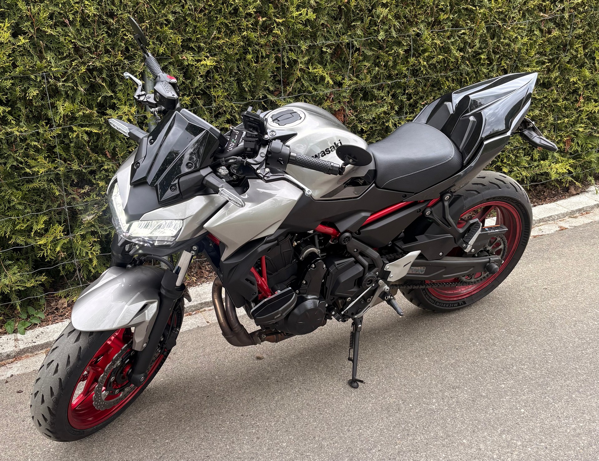 KAWASAKI Z 650-image-5
