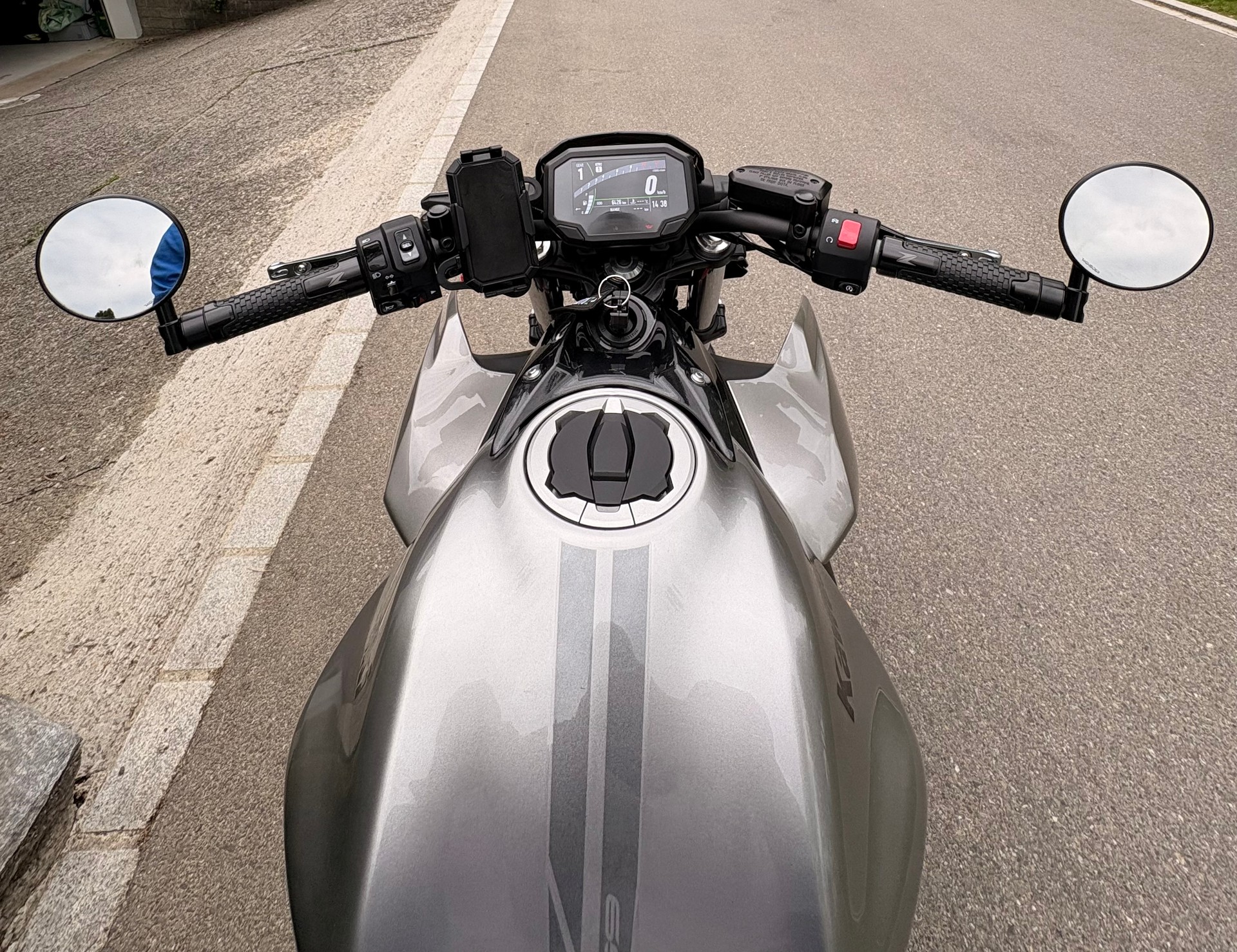 KAWASAKI Z 650-image-4