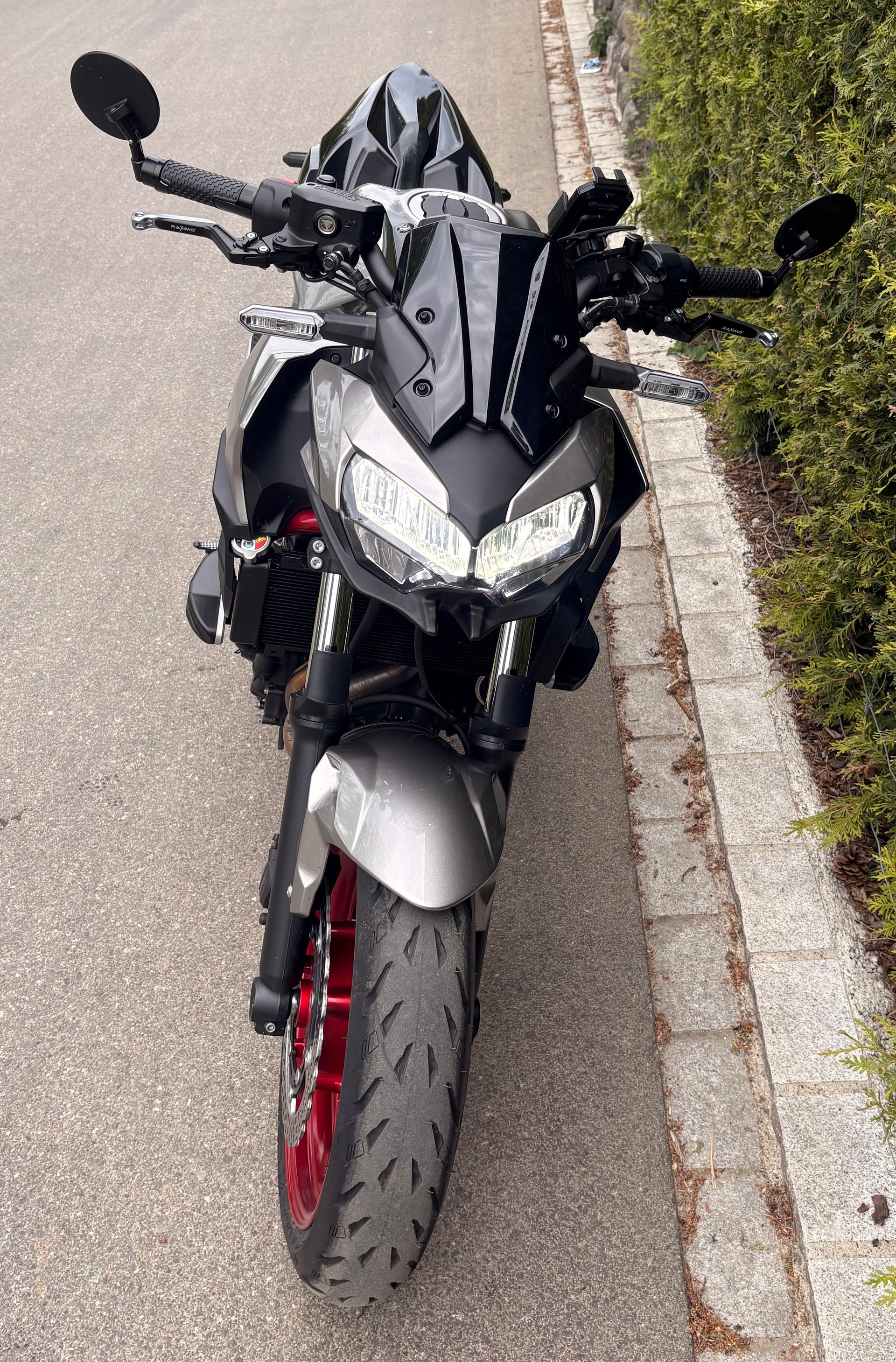 KAWASAKI Z 650-image-3