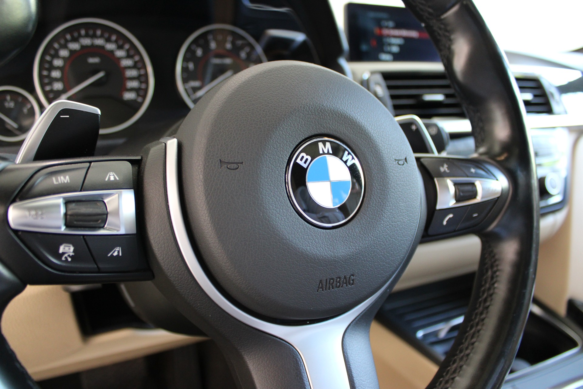 BMW 440i Gran Coupé xDrive M Sport Steptronic-image-27