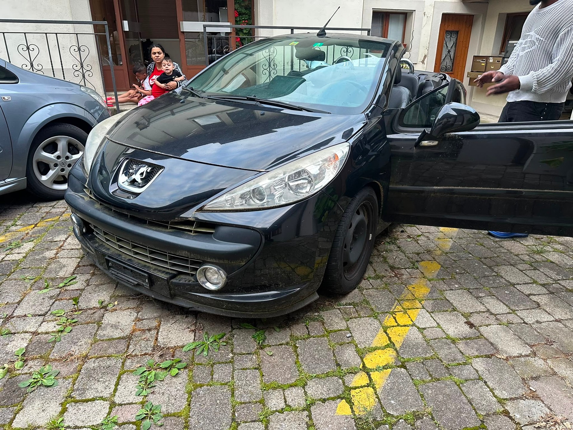 PEUGEOT 207 CC 1.6 16V Turbo Roland Garros