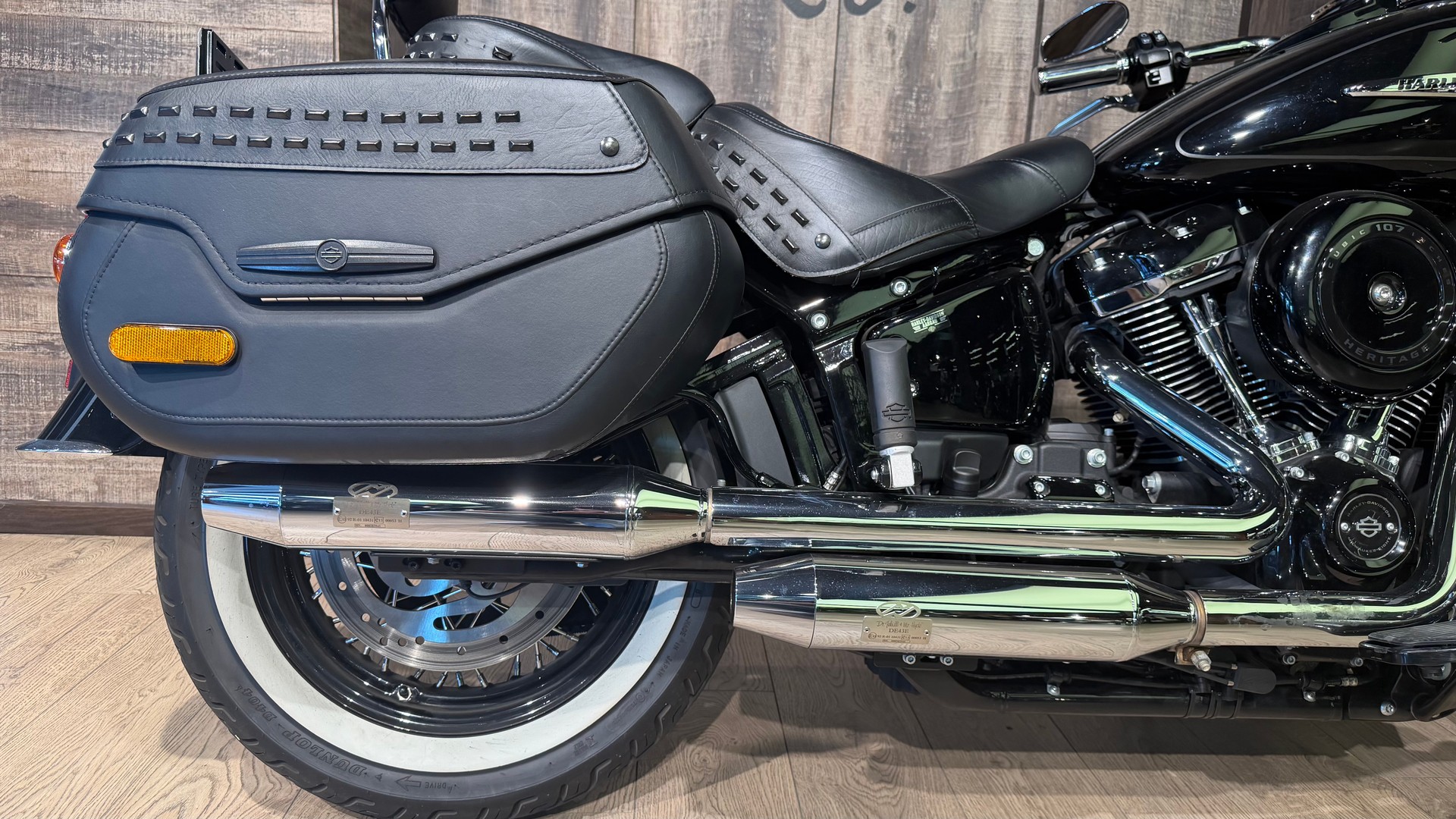HARLEY-DAVIDSON FLHC Heritage Classic-image-6