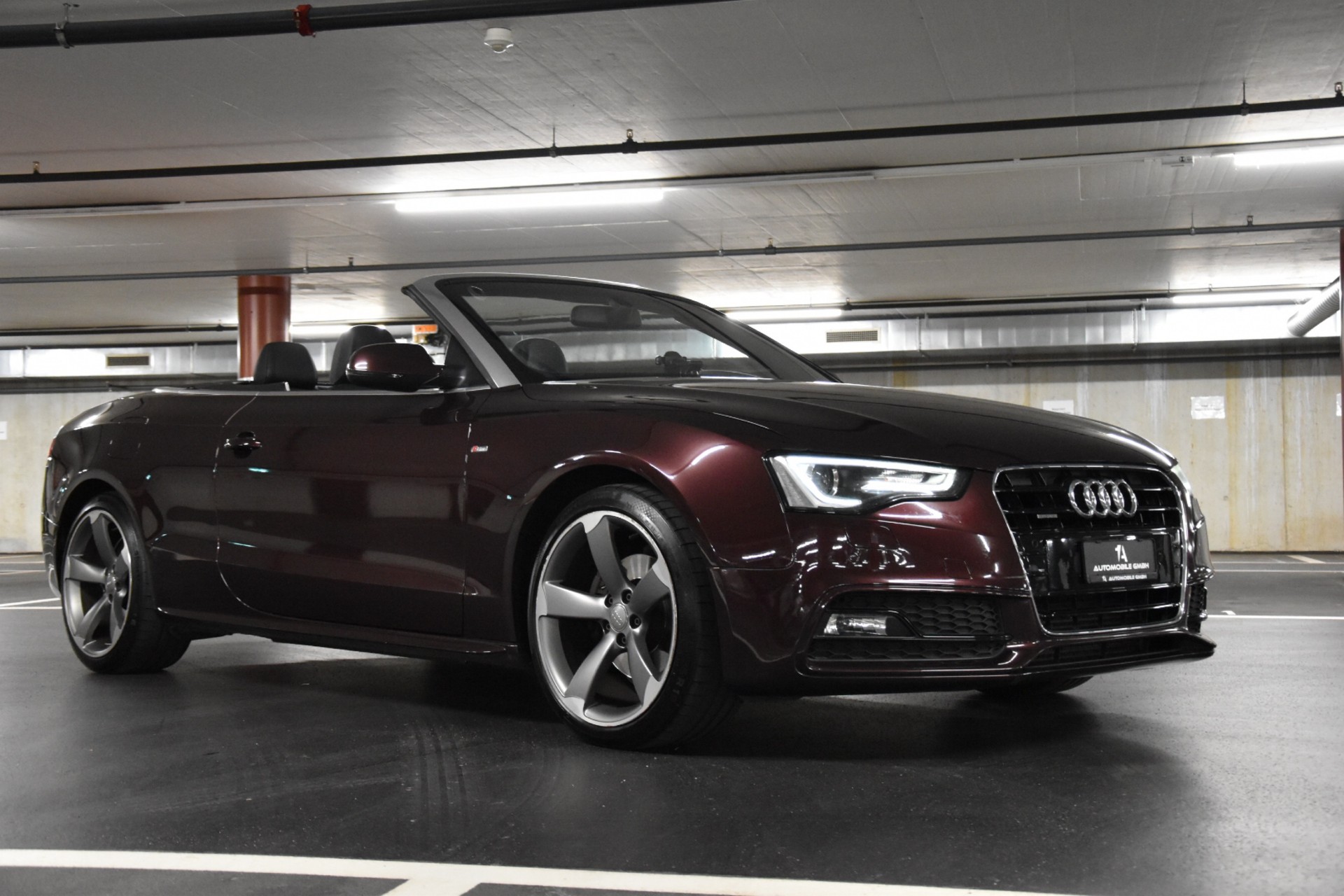 AUDI A5 Cabriolet 2.0 TDI quattro-image-10