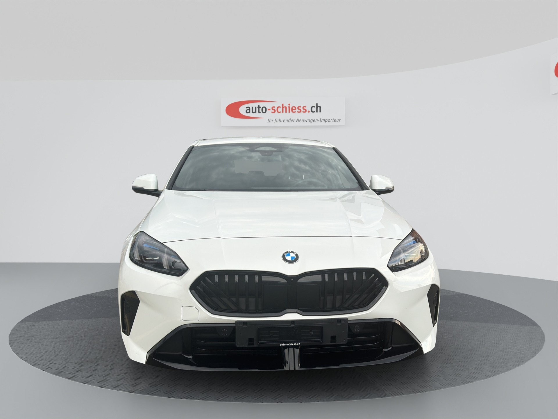 BMW 120 M Sport Pro Steptronic-showroom-element-1