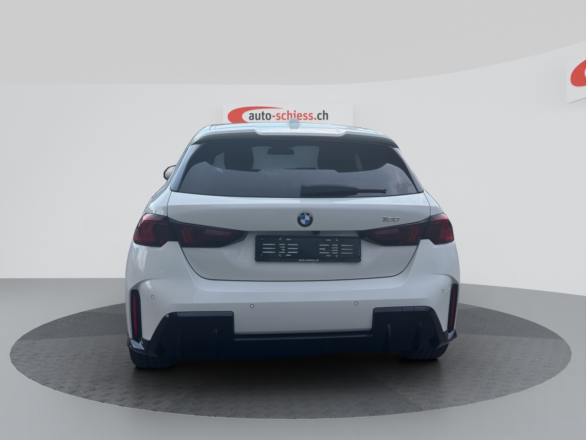 BMW 120 M Sport Pro Steptronic-showroom-element-3