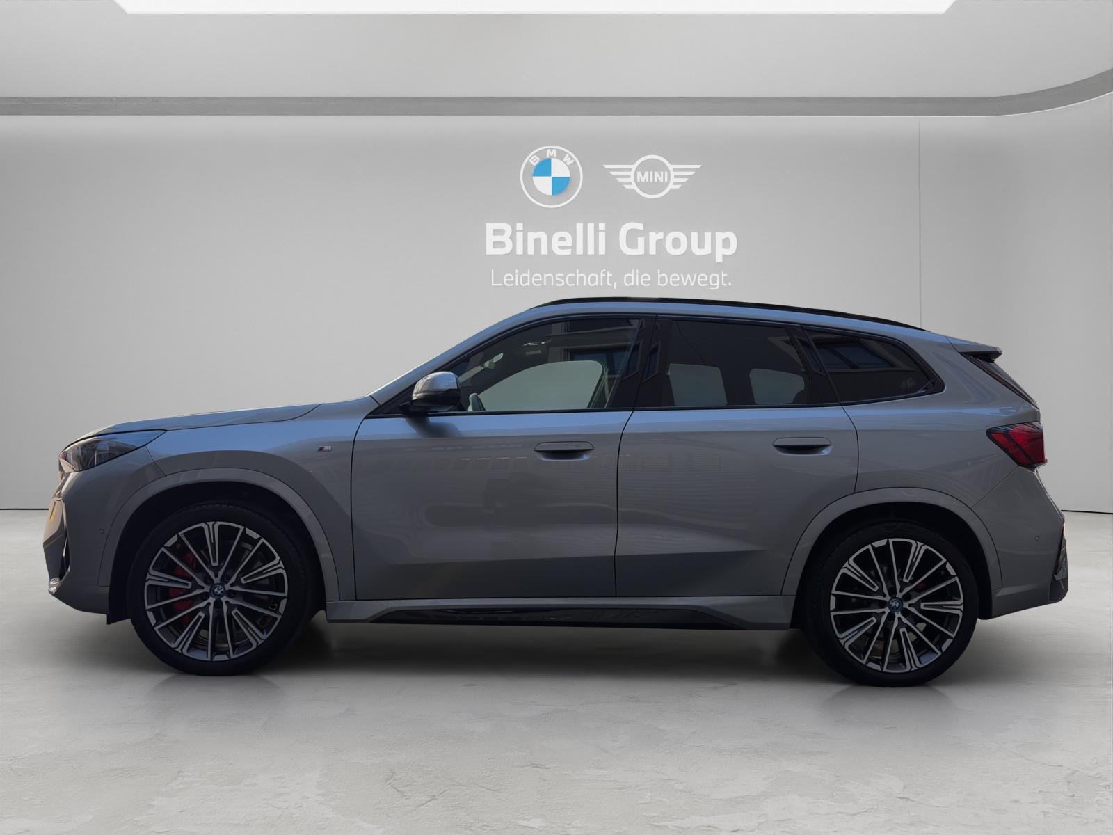 BMW iX1 30 xDrive M-SportPaket Pro-showroom-element-2