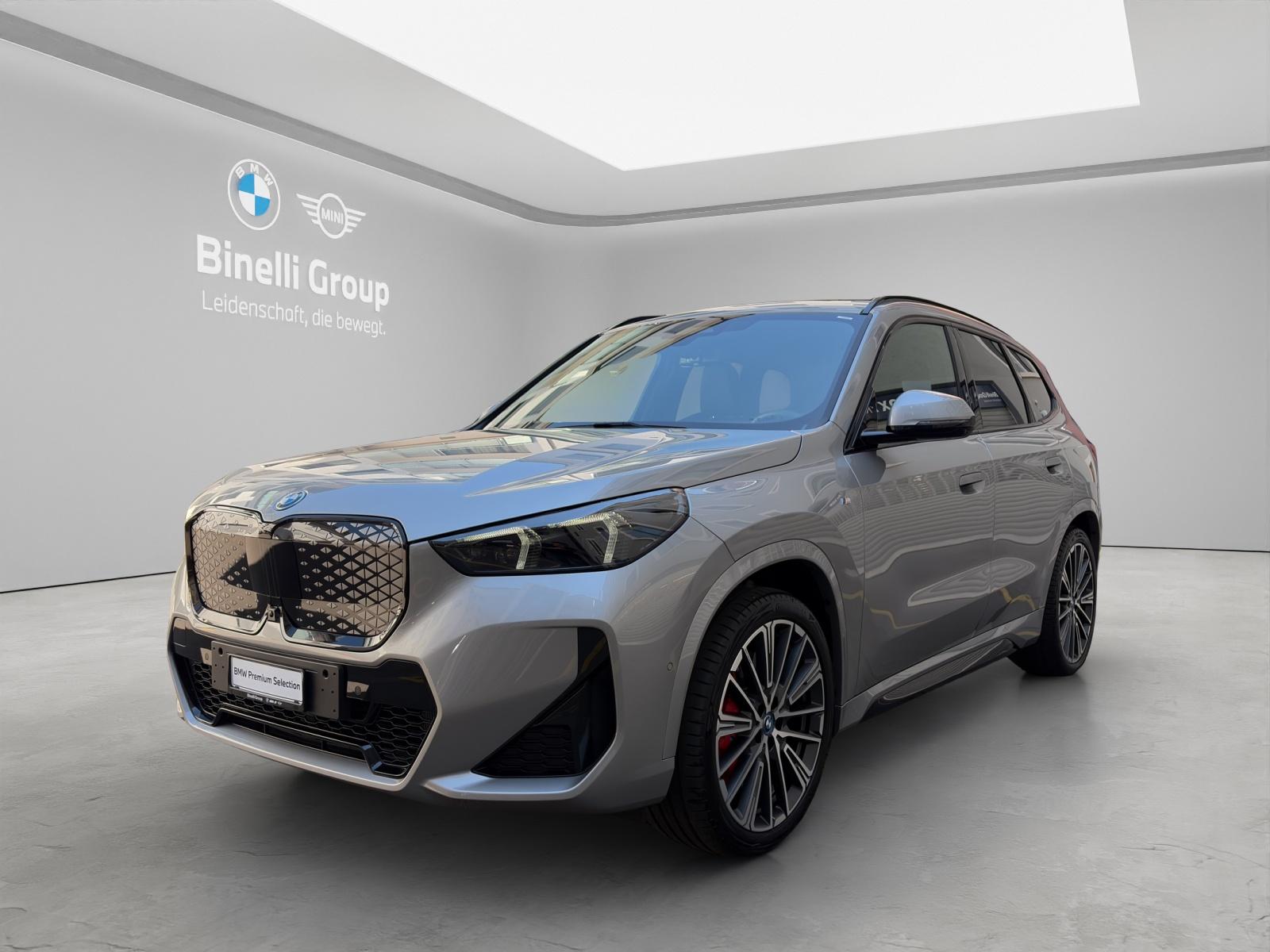 BMW iX1 30 xDrive M-SportPaket Pro