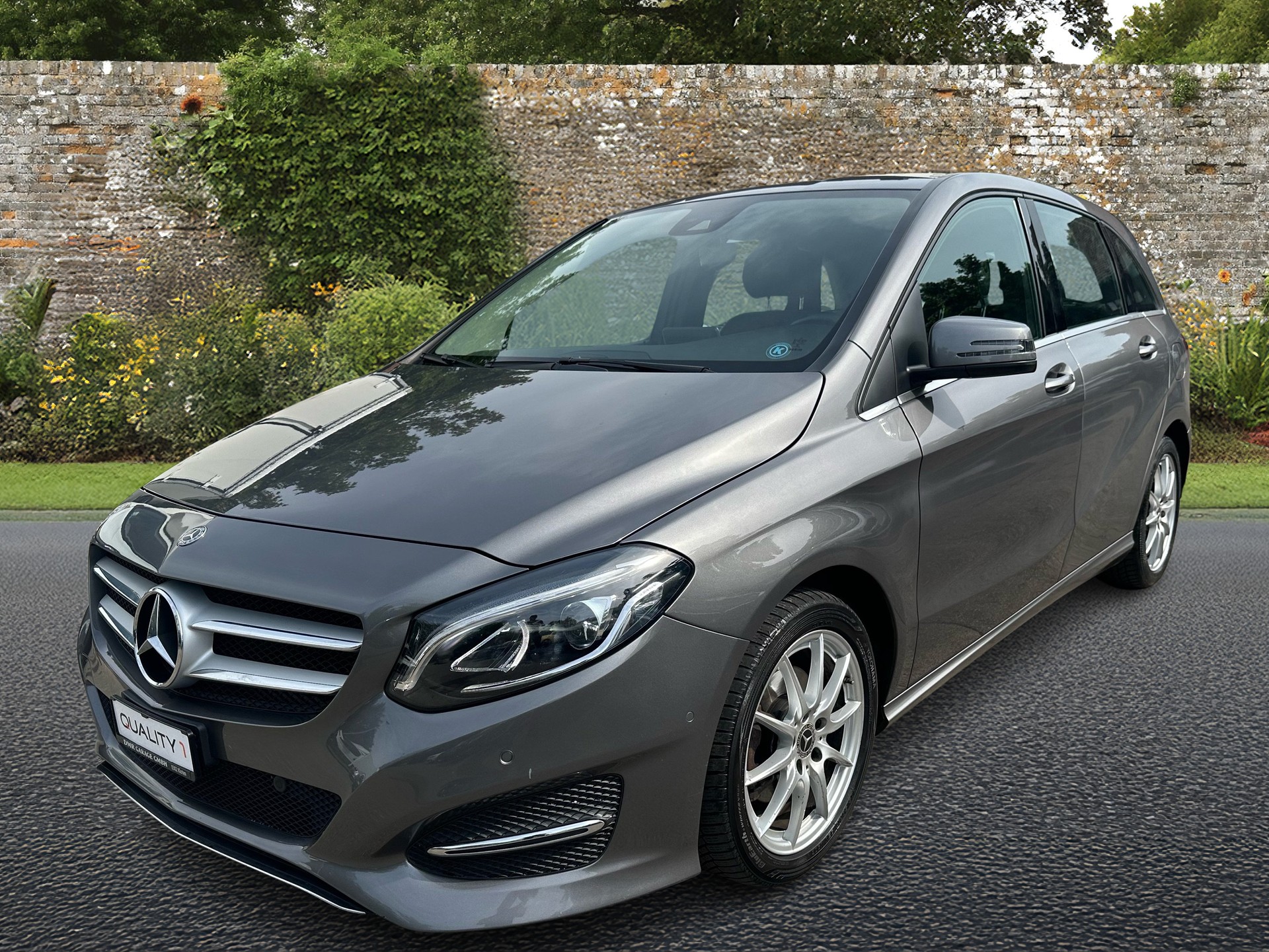 MERCEDES-BENZ B 220 AMG Line 4Matic 7G-DCT