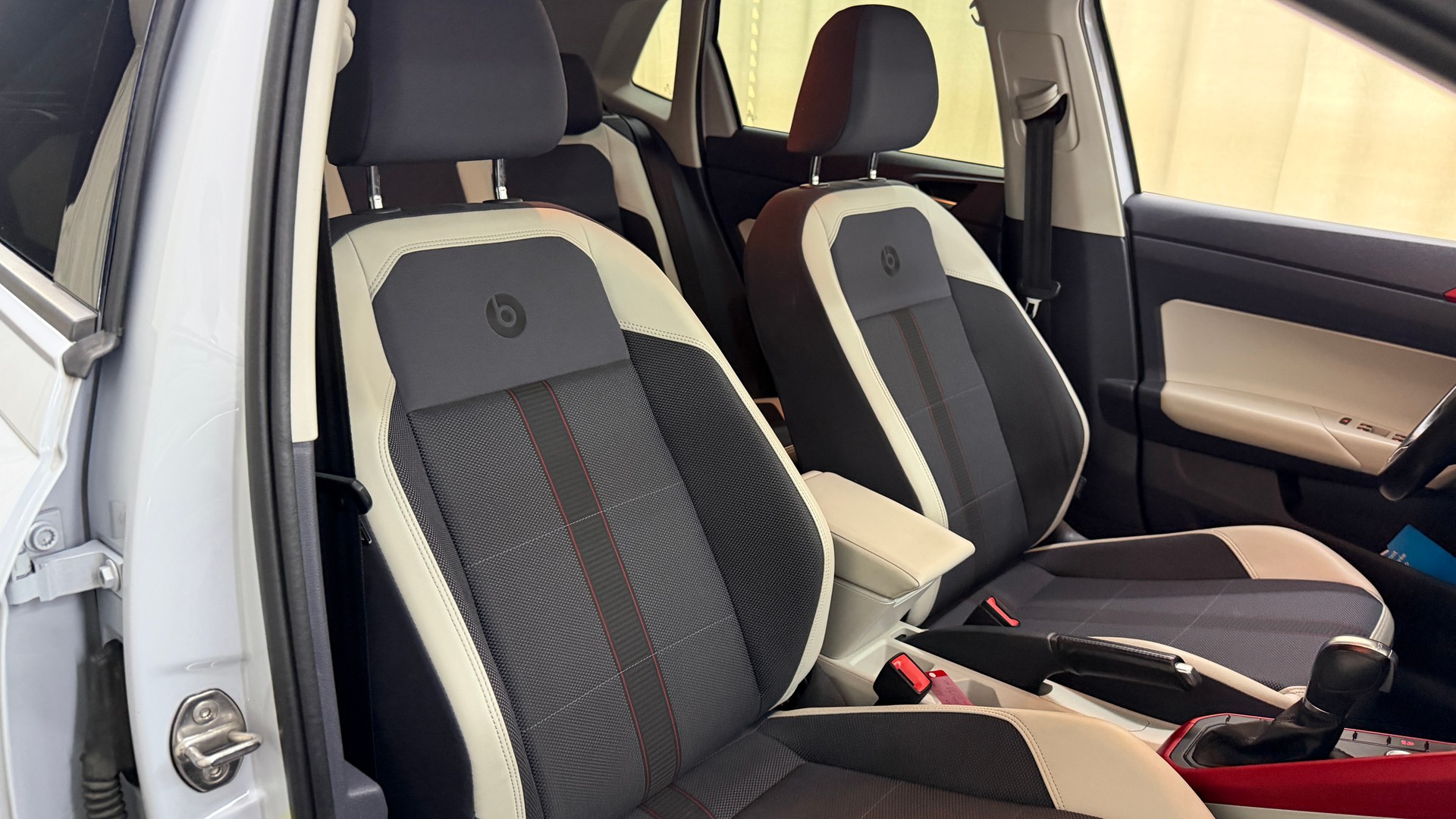 VW Polo 1.0 TSI BMT Beats DSG-image-10