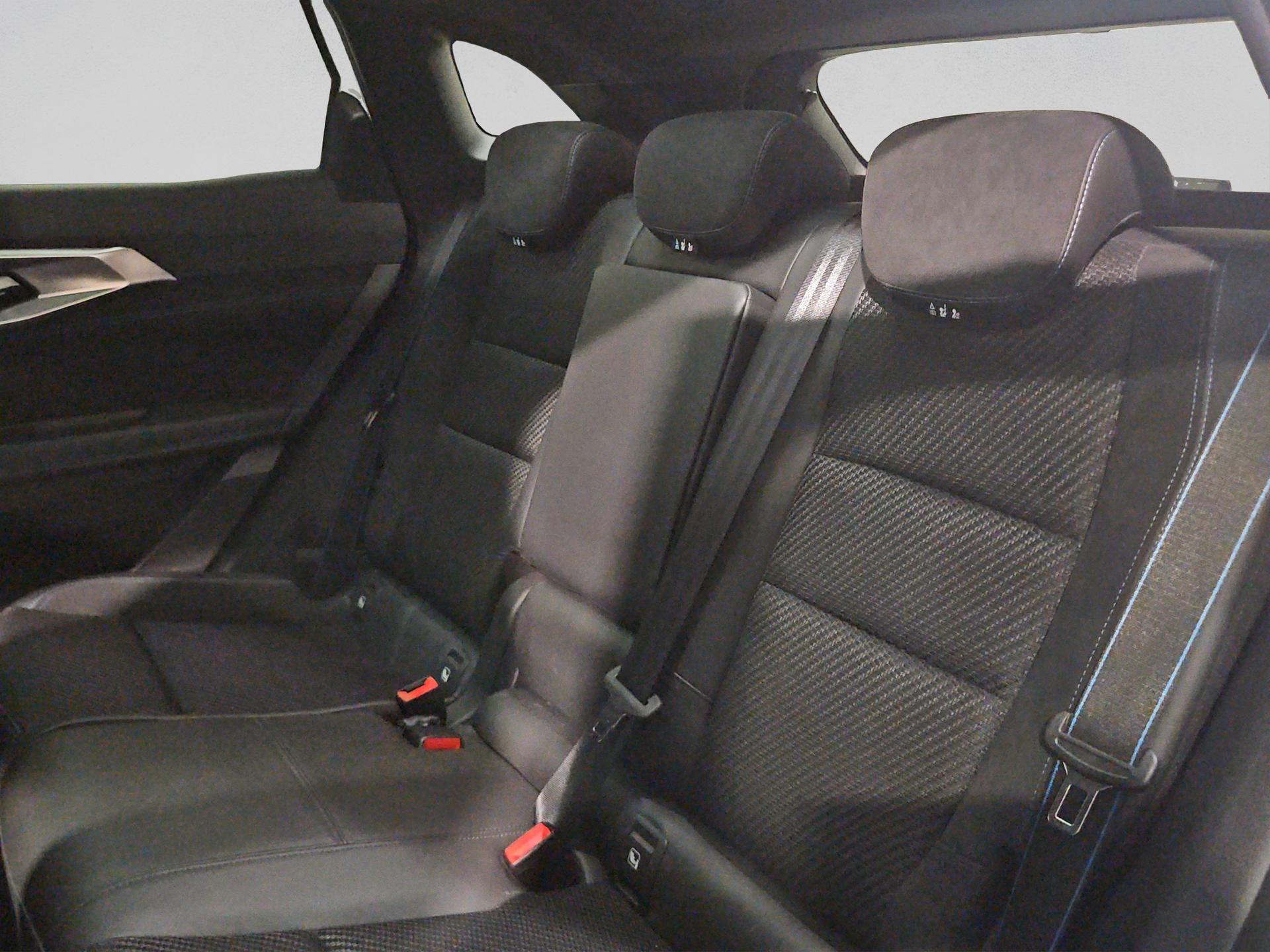 RENAULT Austral 1.2 HEV 200 Iconic Esprit Alpine A-image-14
