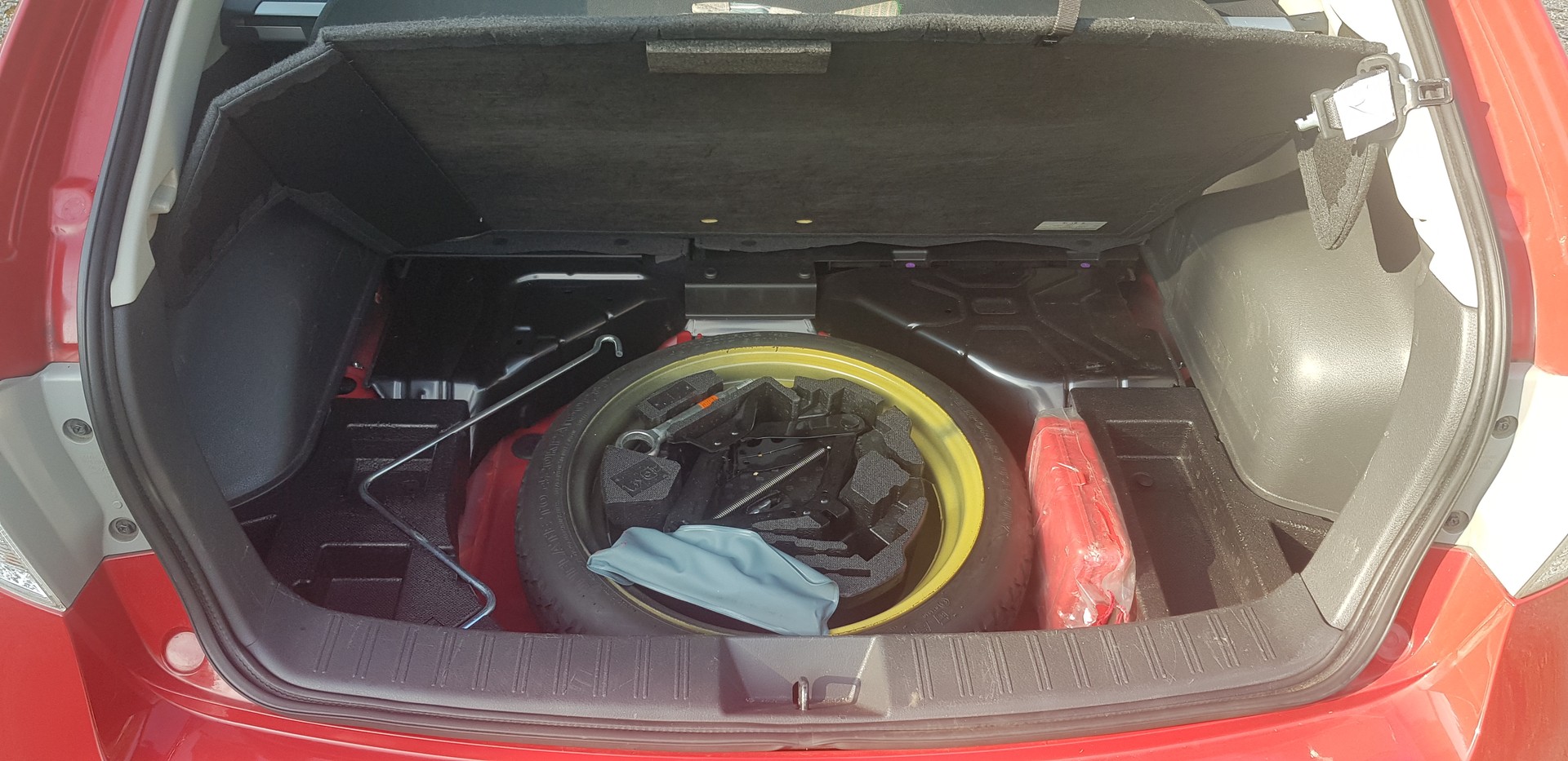 SUBARU Impreza 1.5R Swiss Automatic-image-14