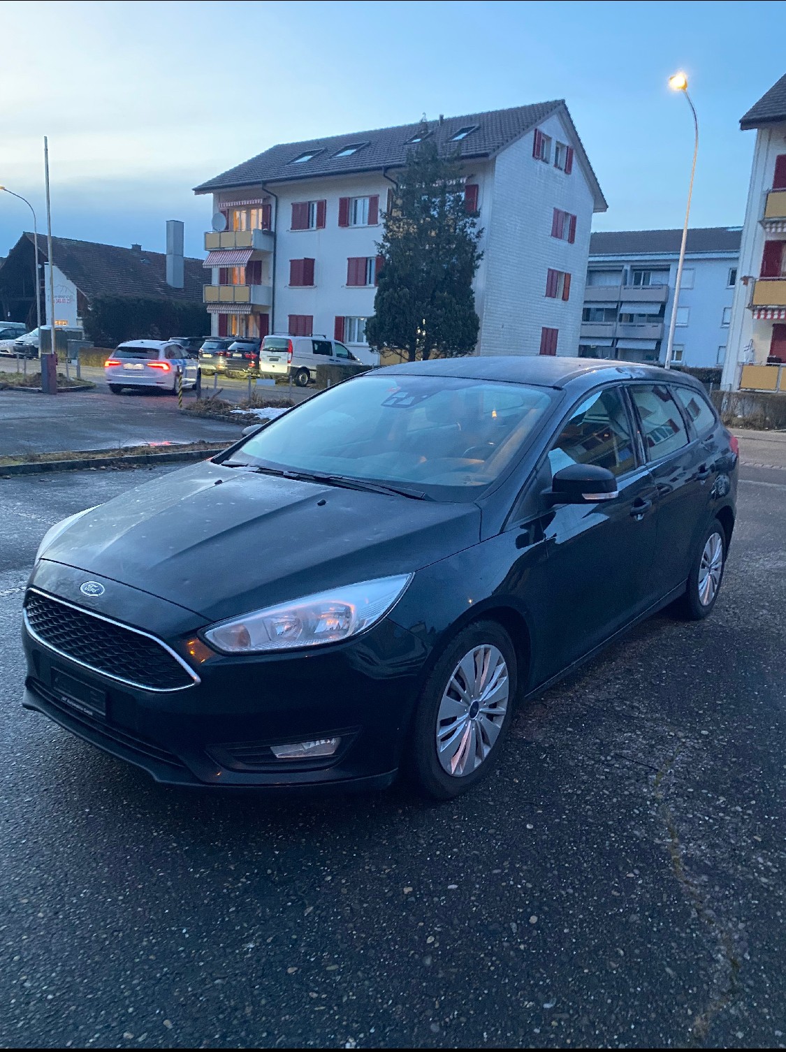 FORD Focus 1.0 SCTi Carving