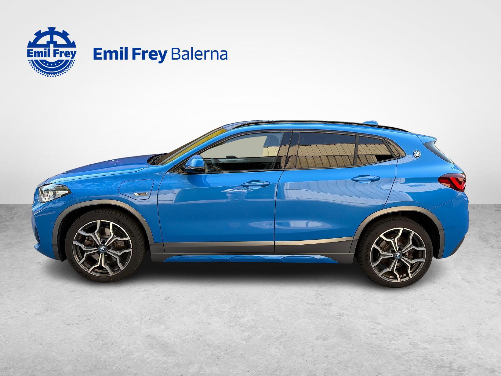 BMW X2 xDrive 25e-showroom-element-3