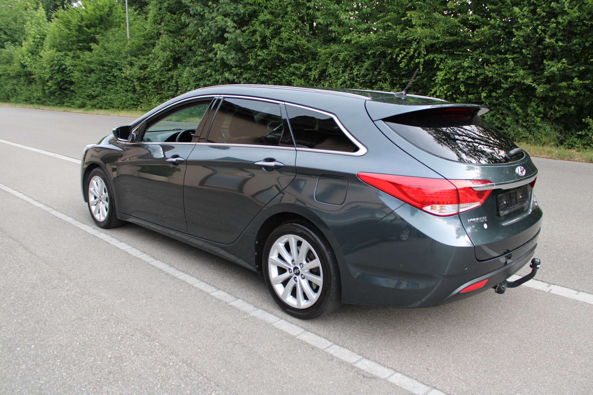 HYUNDAI i40 Wagon 2.0 GDi Style Automatic-showroom-element-1