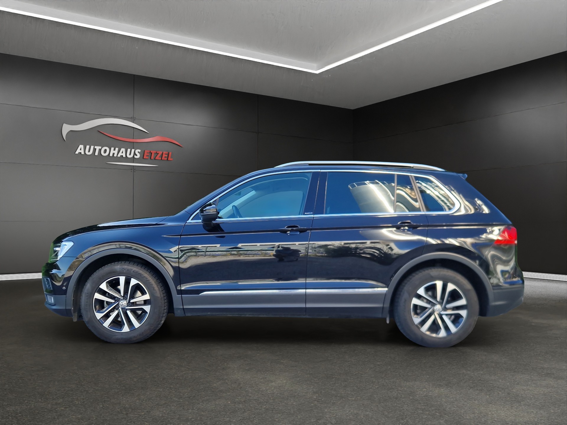 VW Tiguan 1.5TSI Evo Comfortline IQ Drive-image-1
