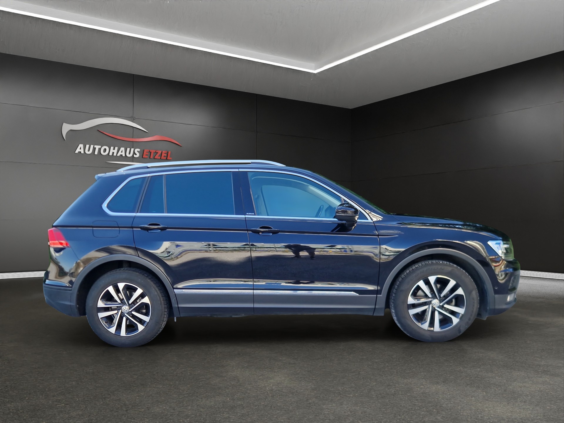 VW Tiguan 1.5TSI Evo Comfortline IQ Drive-image-3