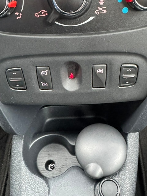 DACIA Sandero Tce 90 Stepway Lauréate-image-22
