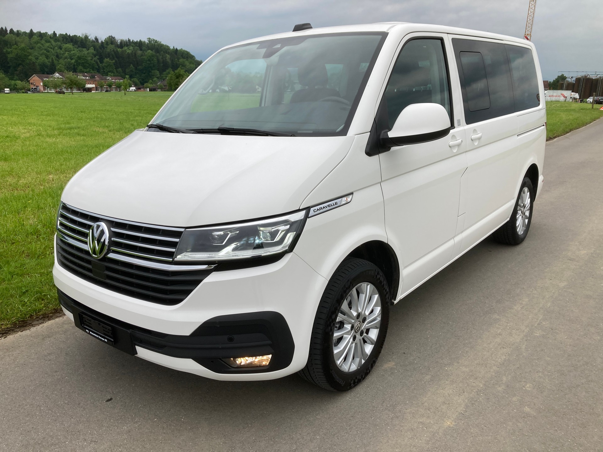 VW T6.1 2.0 TDI DSG 8 Sitzer mit Anhängerkupplung