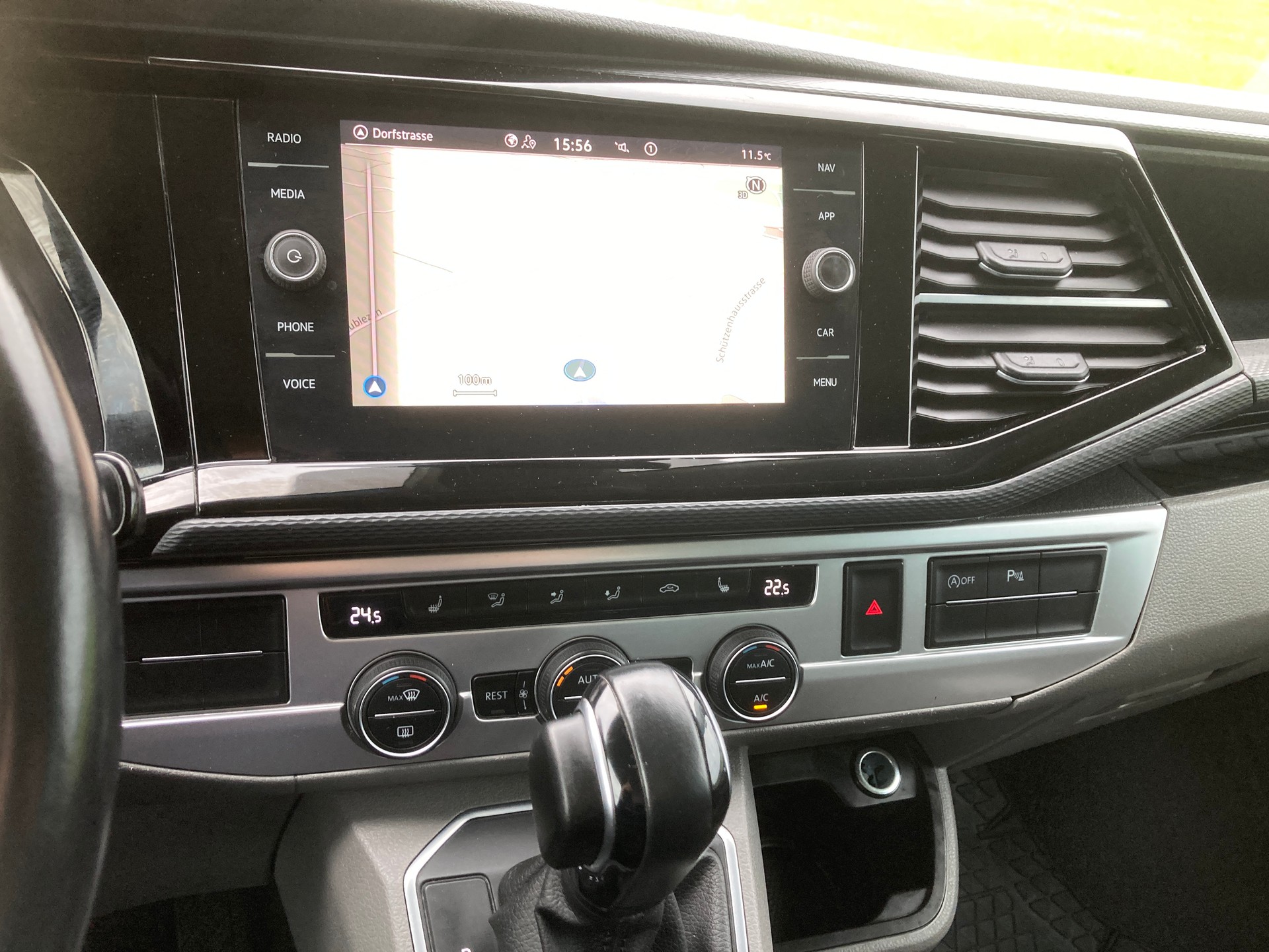 VW T6.1 2.0 TDI DSG 8 Sitzer mit Anhängerkupplung-image-13