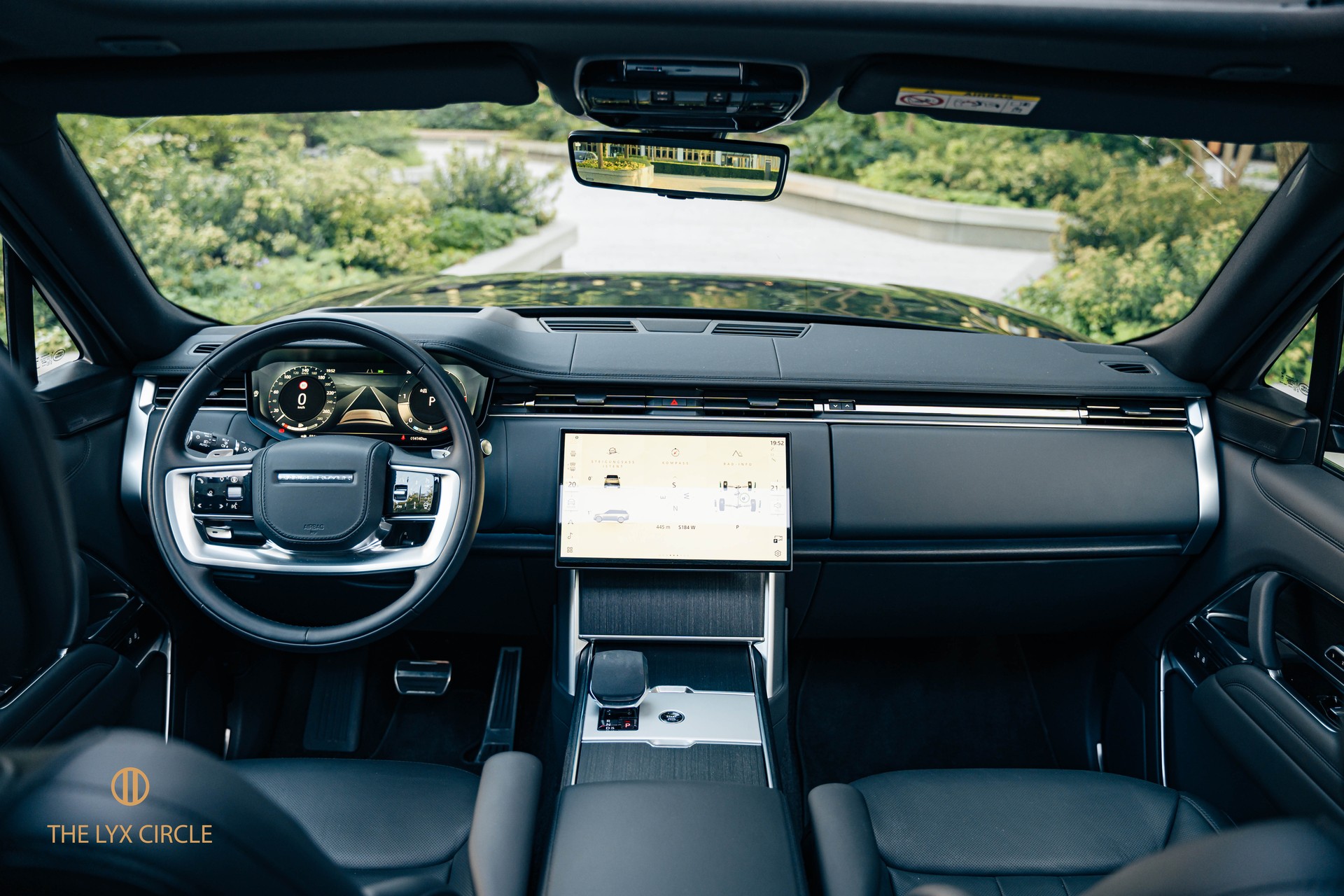 LAND ROVER Range Rover D300 3.0D I6 MHEV HSE Automatic-image-12
