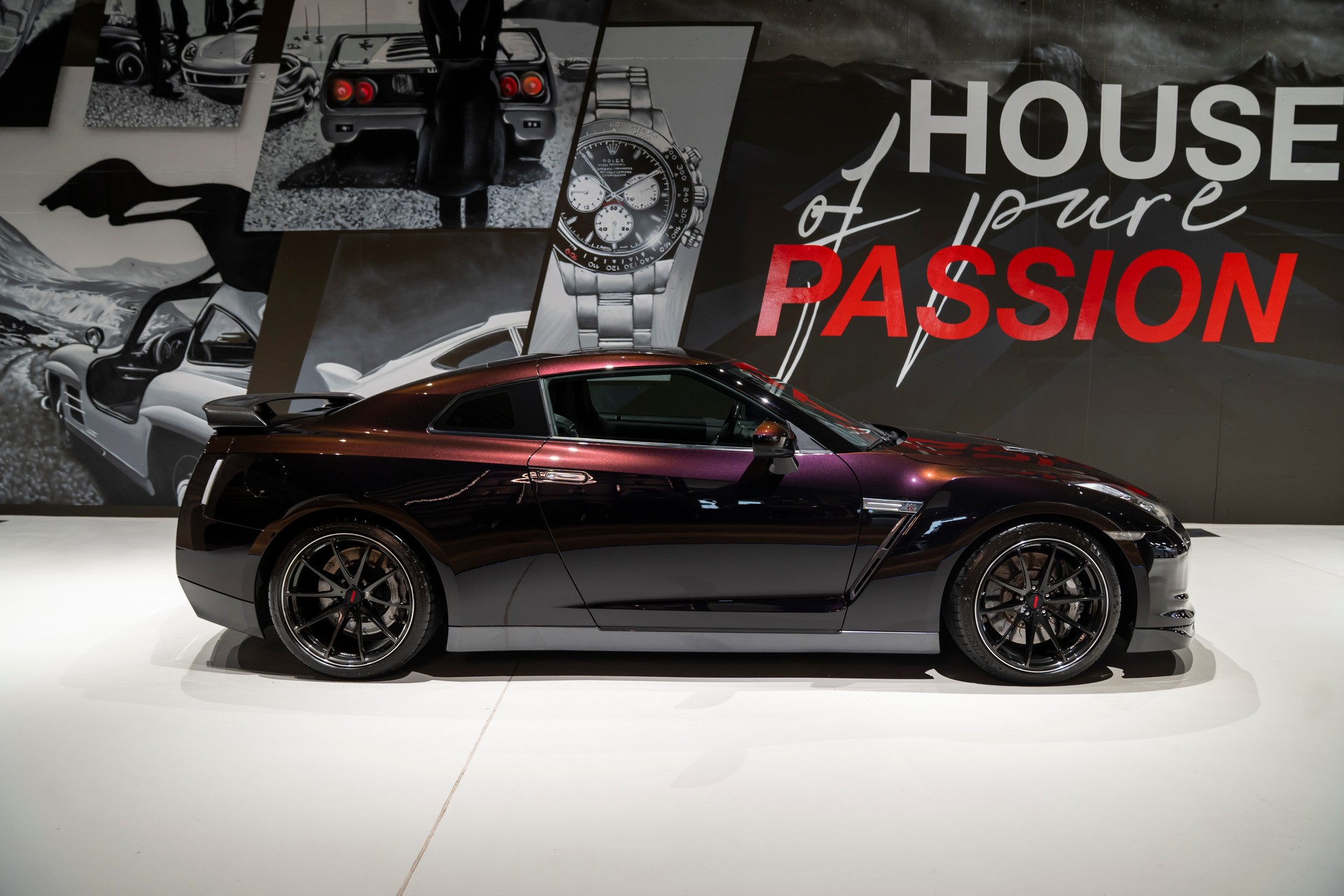 NISSAN GT-R SpecV 3.8 V6 Biturbo-showroom-element-2
