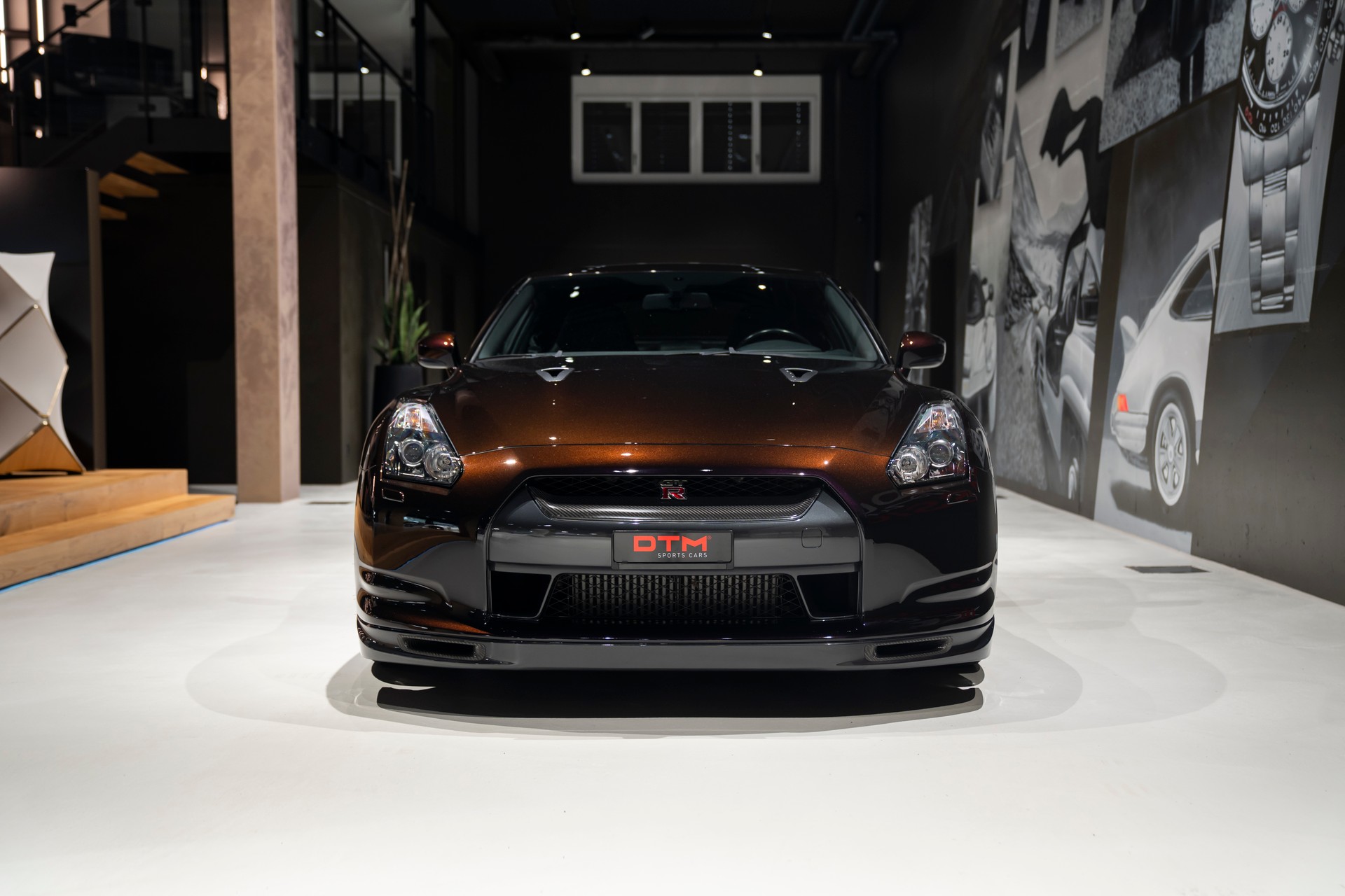 NISSAN GT-R SpecV 3.8 V6 Biturbo-showroom-element-1
