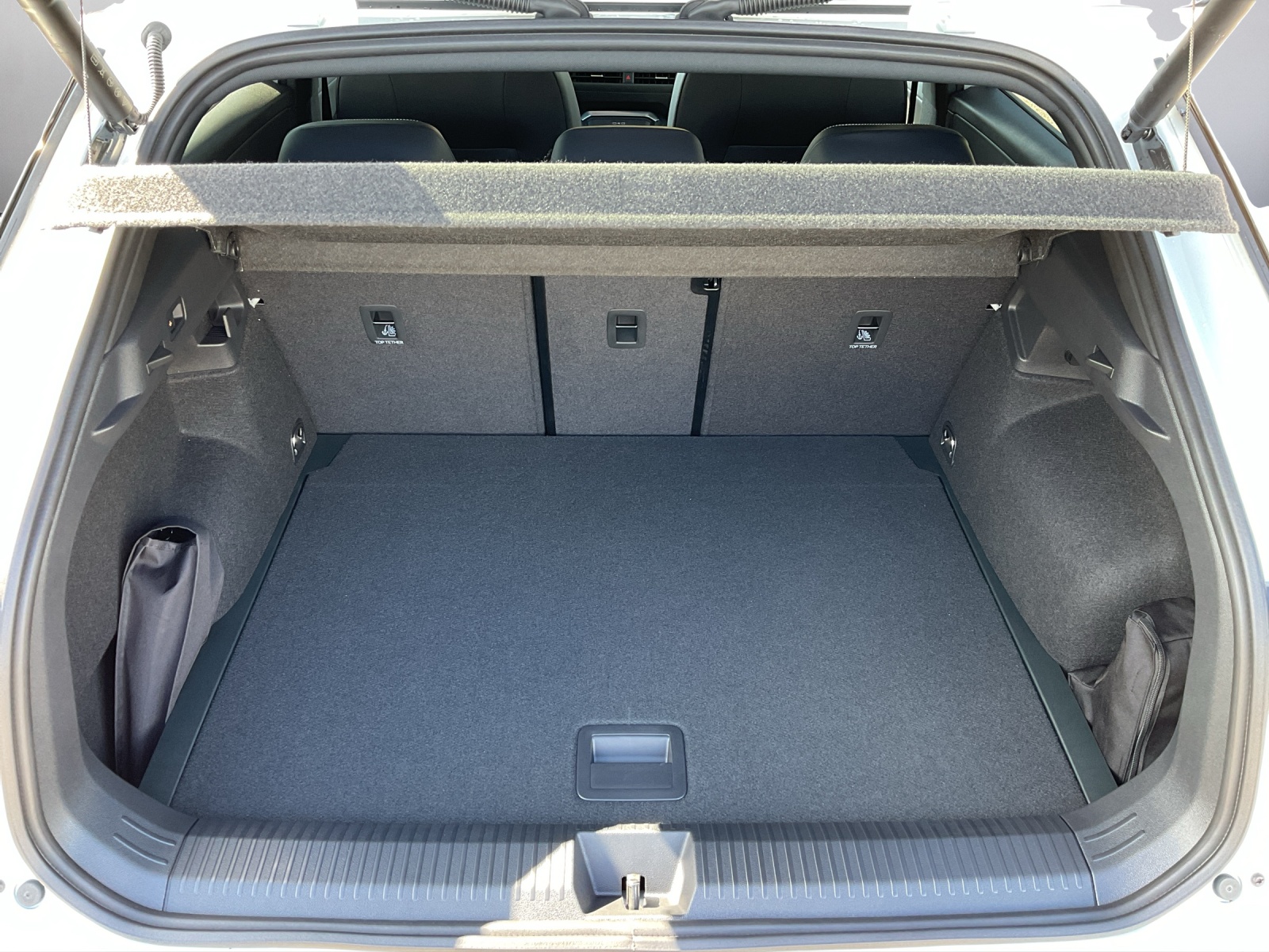 VW T-Roc 1.5 eTSI mHEV R-Line DSG-image-11