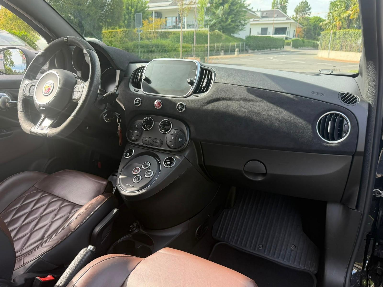 FIAT 595 1.4 16V Turbo Abarth Scorpion Legend Dualogic-image-11