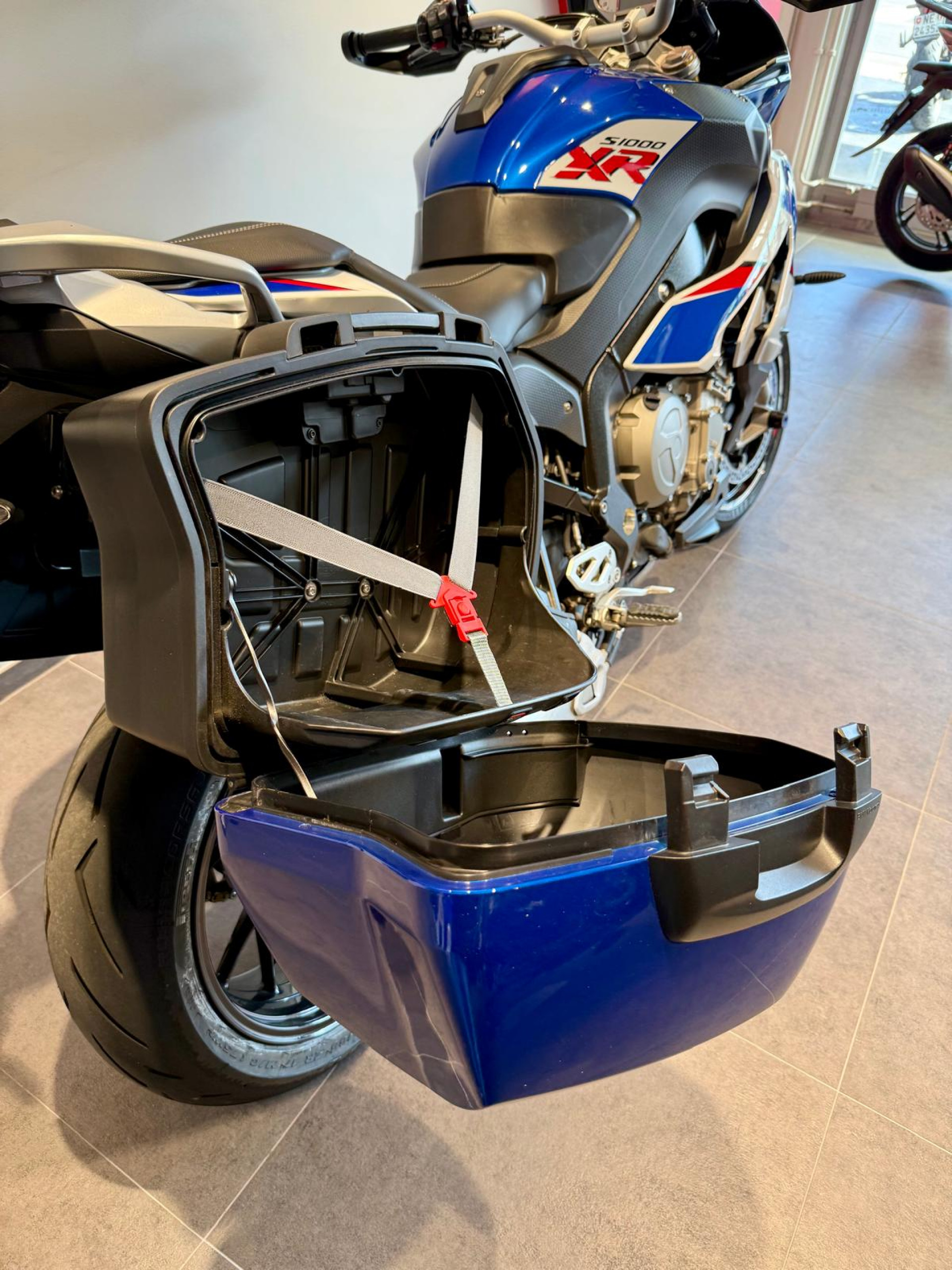 BMW S 1000 XR HP-image-3