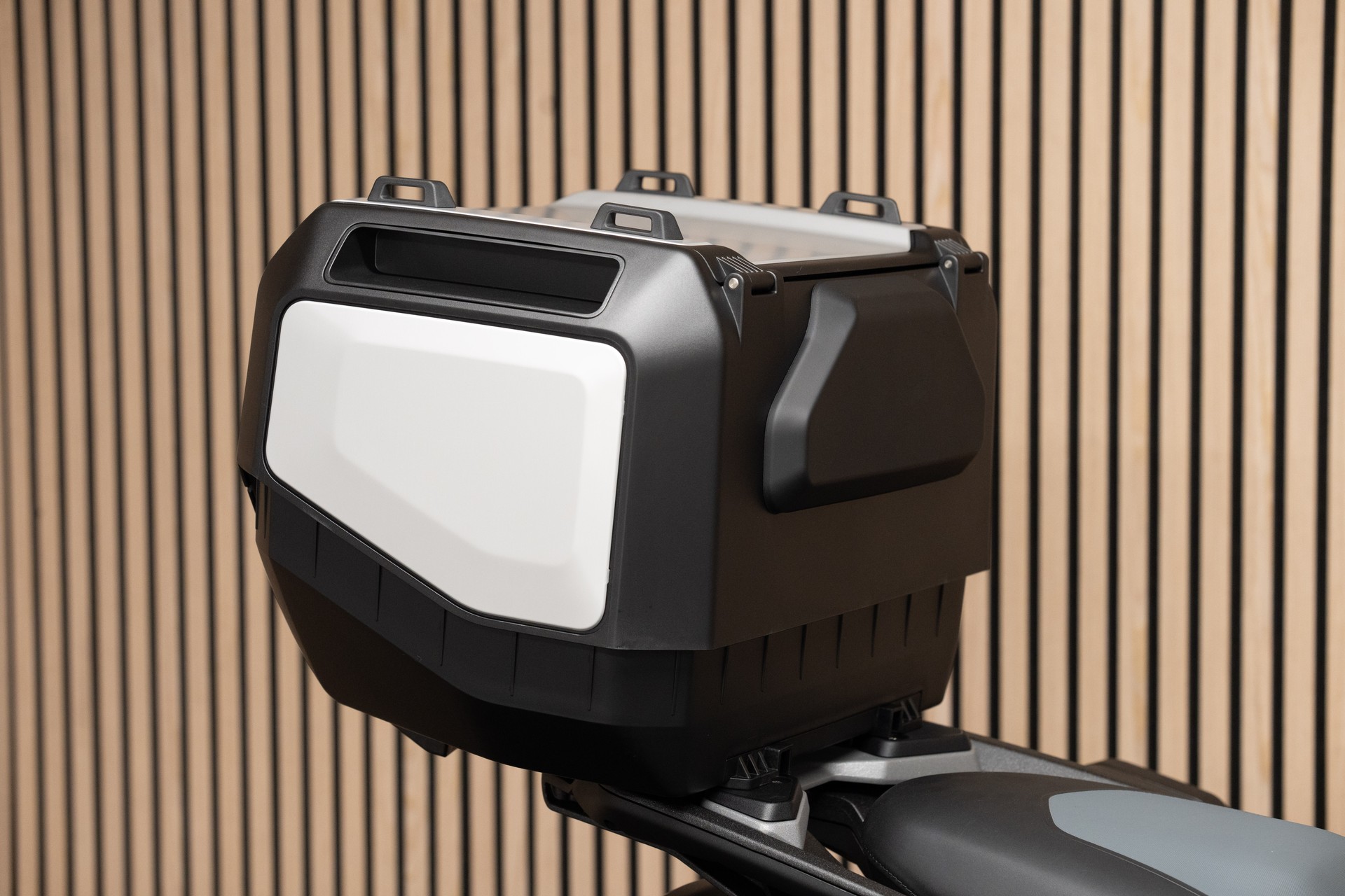 BMW R 1300 GS mit SC Project Endschalldämpfer-image-5