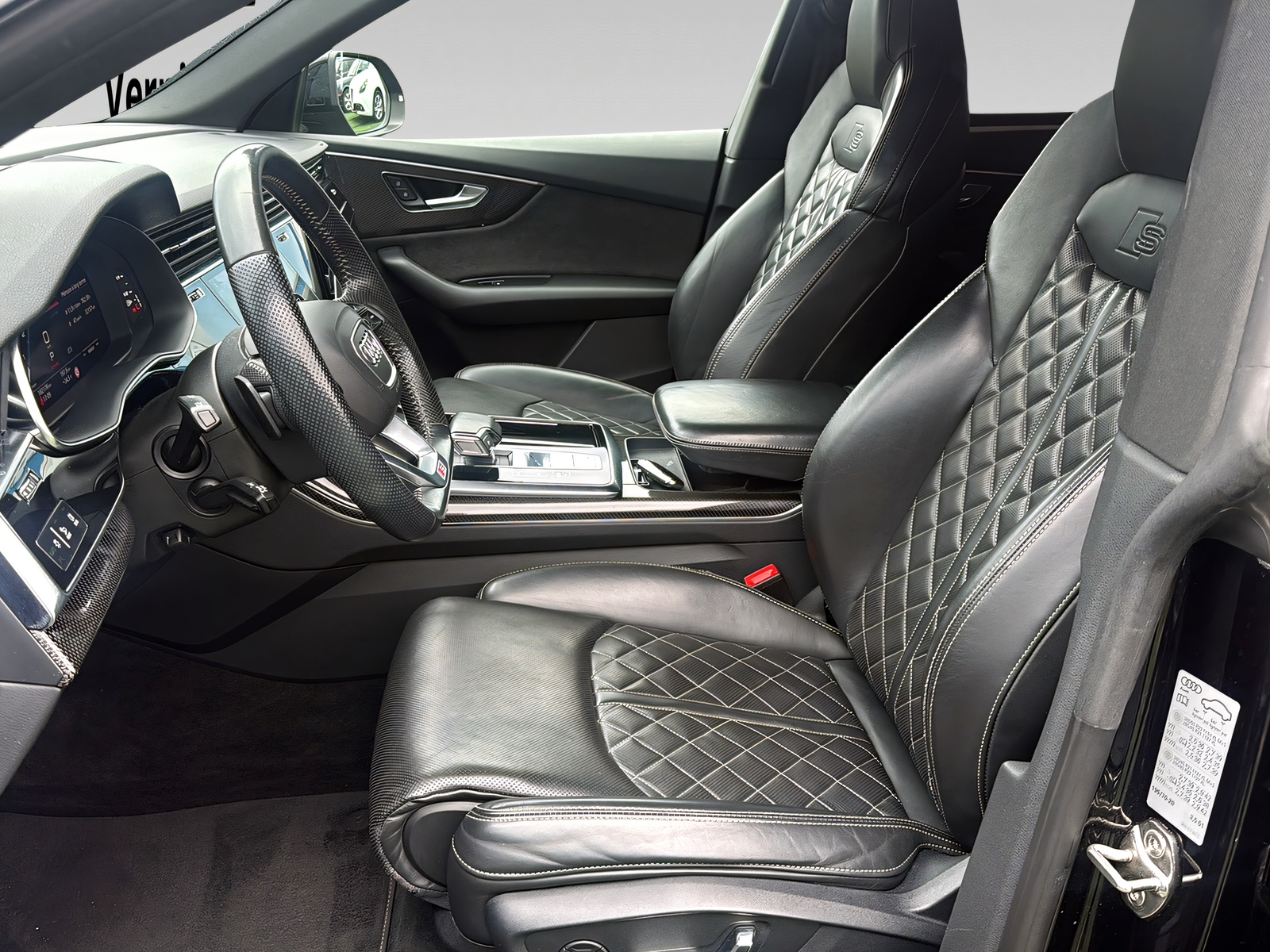 AUDI SQ8 50 TDI quattro tiptronic-image-9