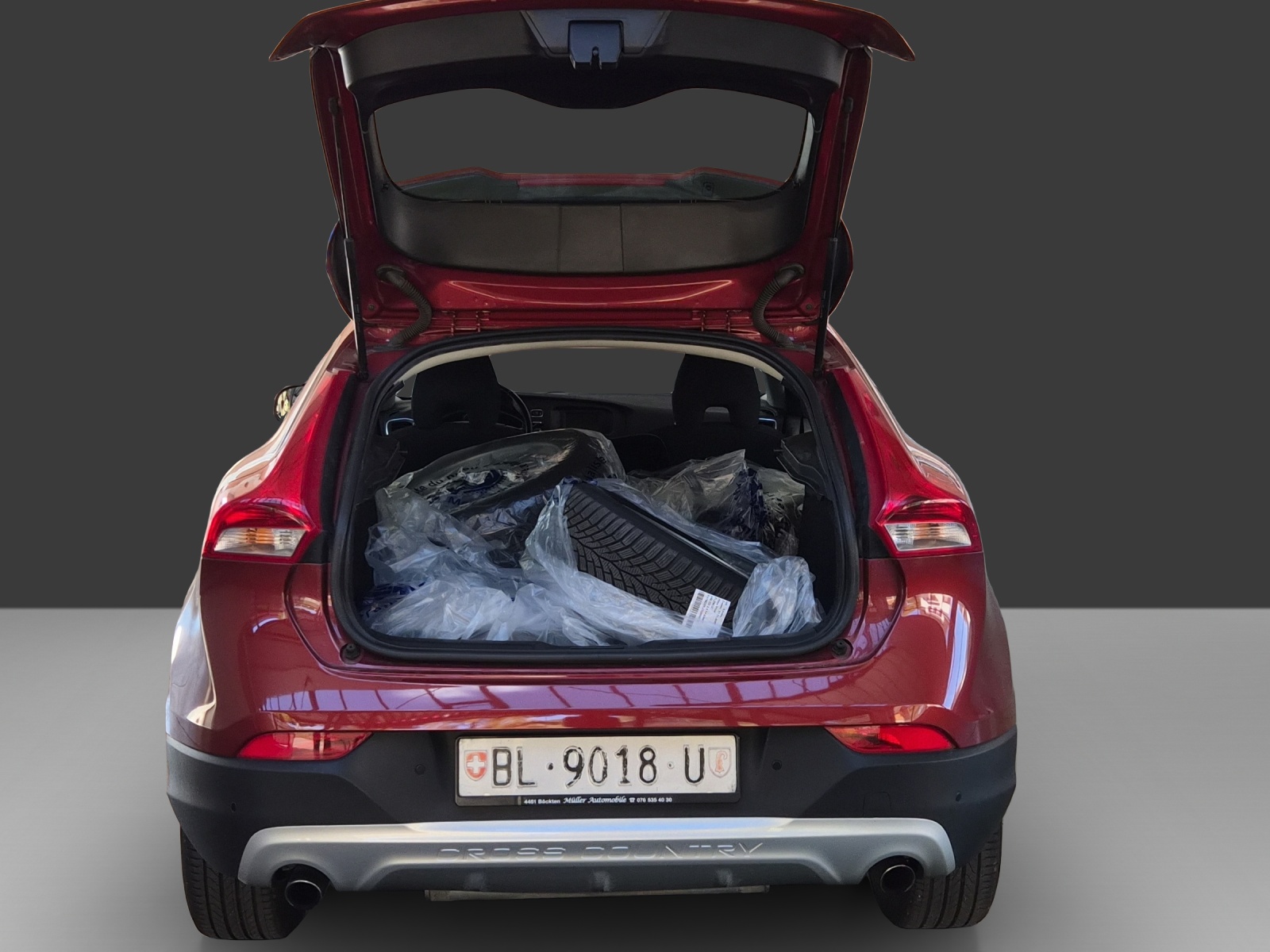 VOLVO V40 Cross Country T4 2.0 AWD Kinetic Geartronic-image-8
