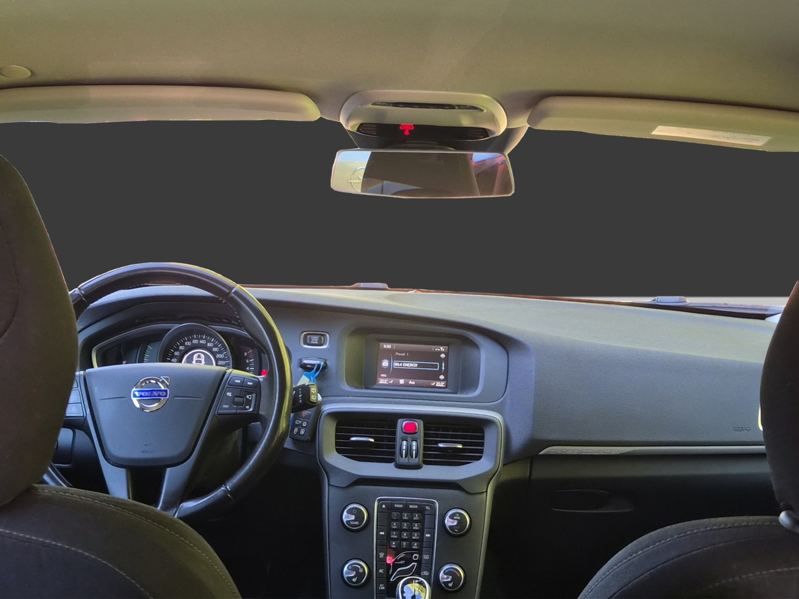 VOLVO V40 Cross Country T4 2.0 AWD Kinetic Geartronic-image-14