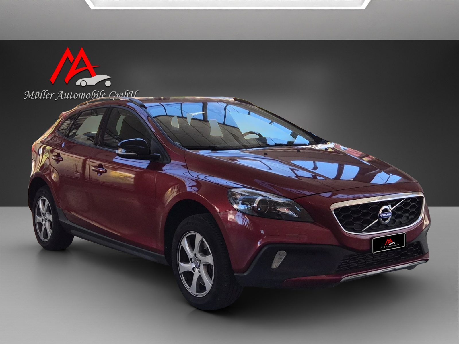 VOLVO V40 Cross Country T4 2.0 AWD Kinetic Geartronic-showroom-element-1