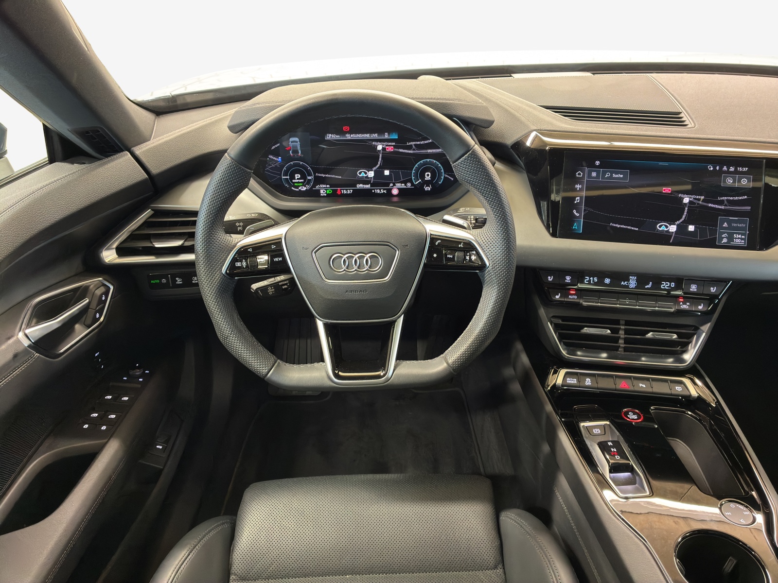 AUDI e-tron GT quattro-image-8