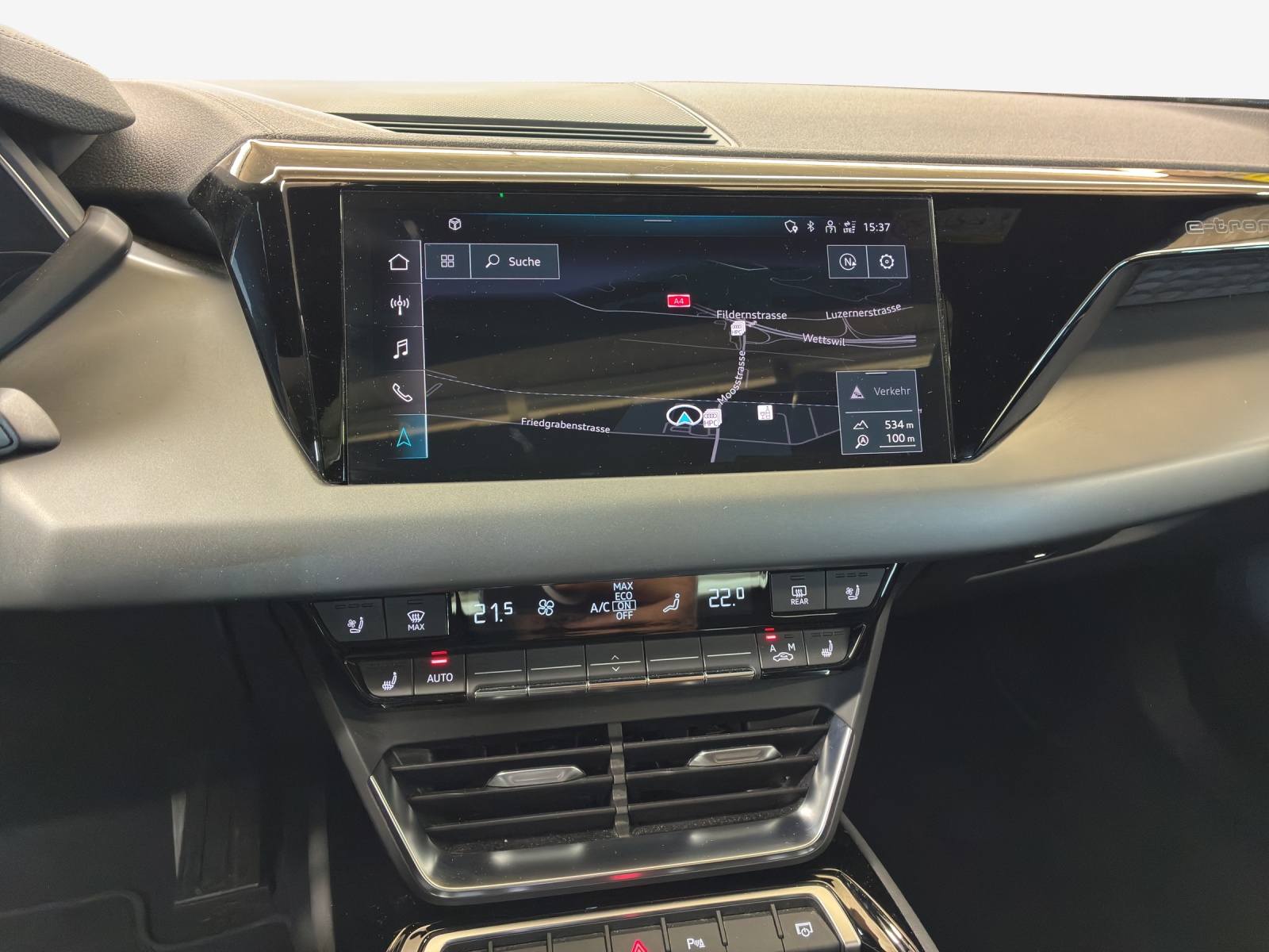 AUDI e-tron GT quattro-image-10