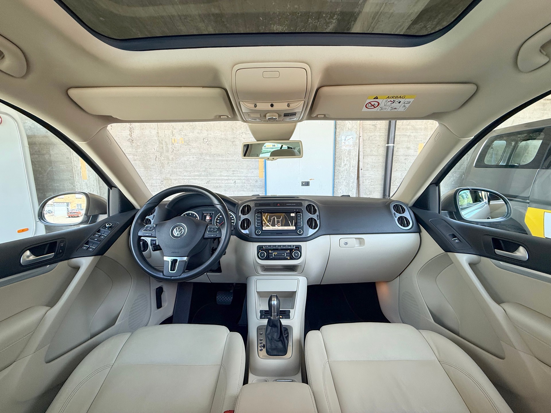 VW Tiguan 2.0 TSI R-Line Design 4Motion DSG-image-7