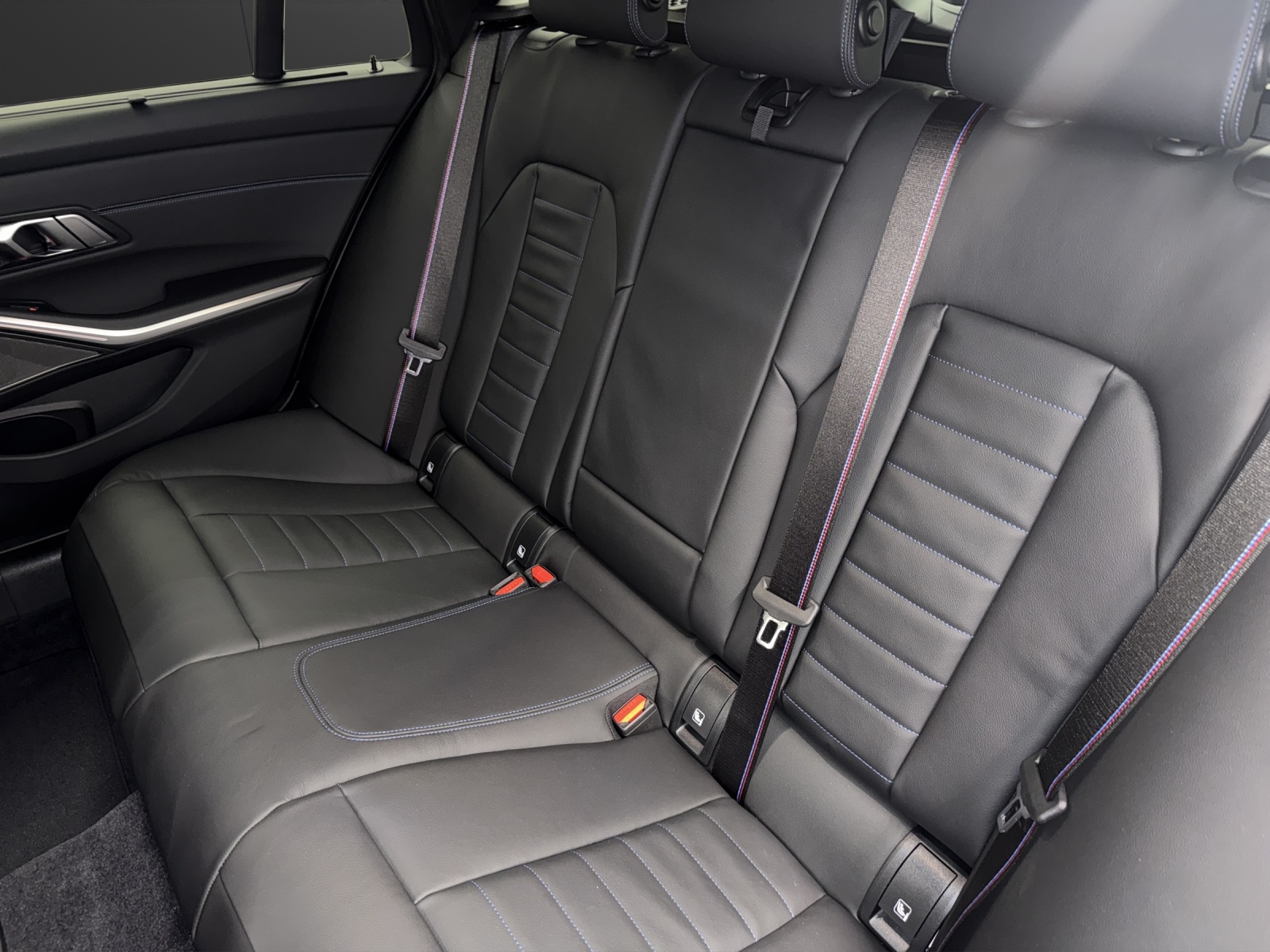 BMW M340d xDrive 48V Touring Steptronic M Sport Pro-image-15
