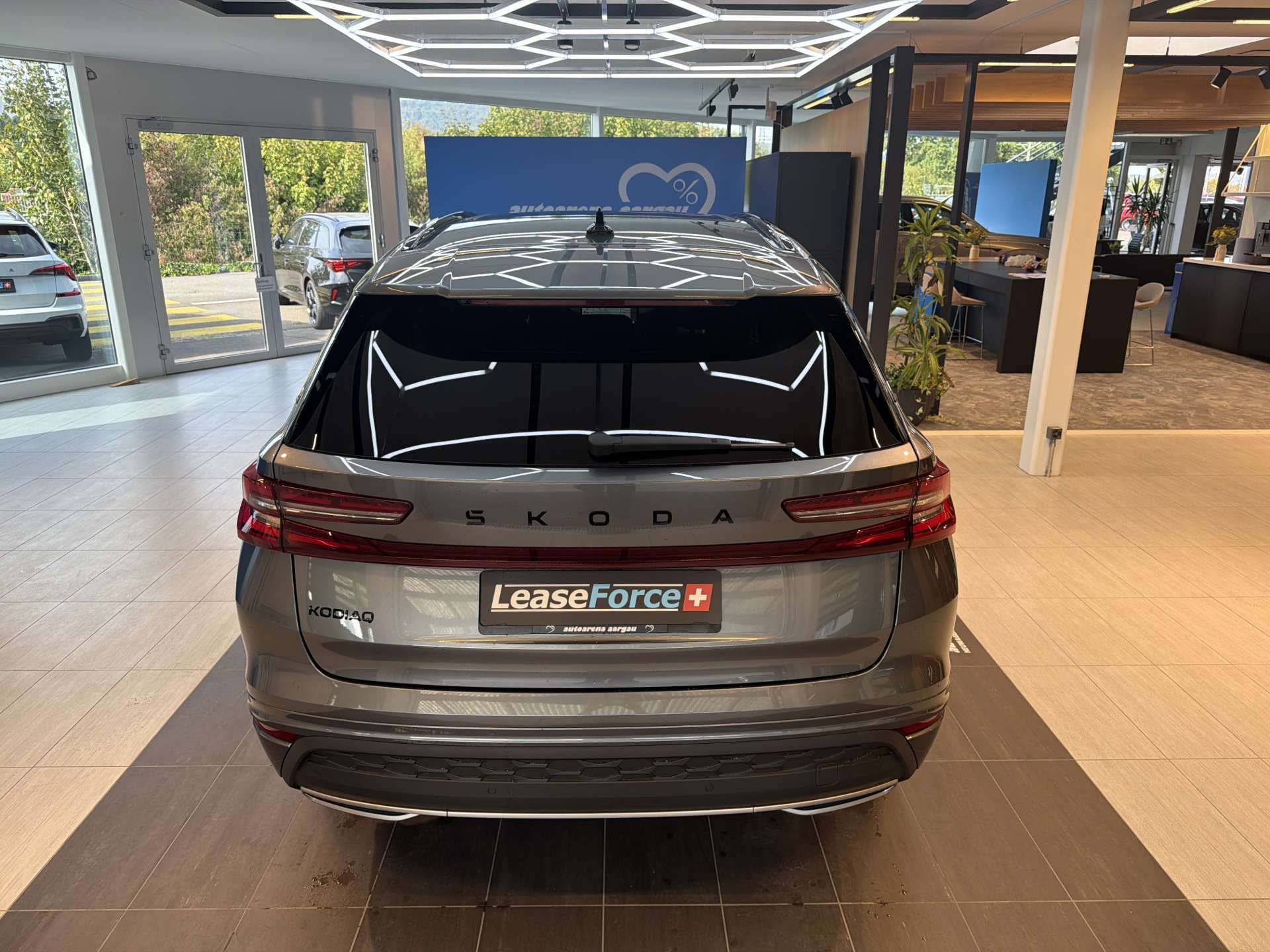 SKODA Kodiaq 2.0 TDI Sportline 7-Plätzer DSG-Automat-image-12